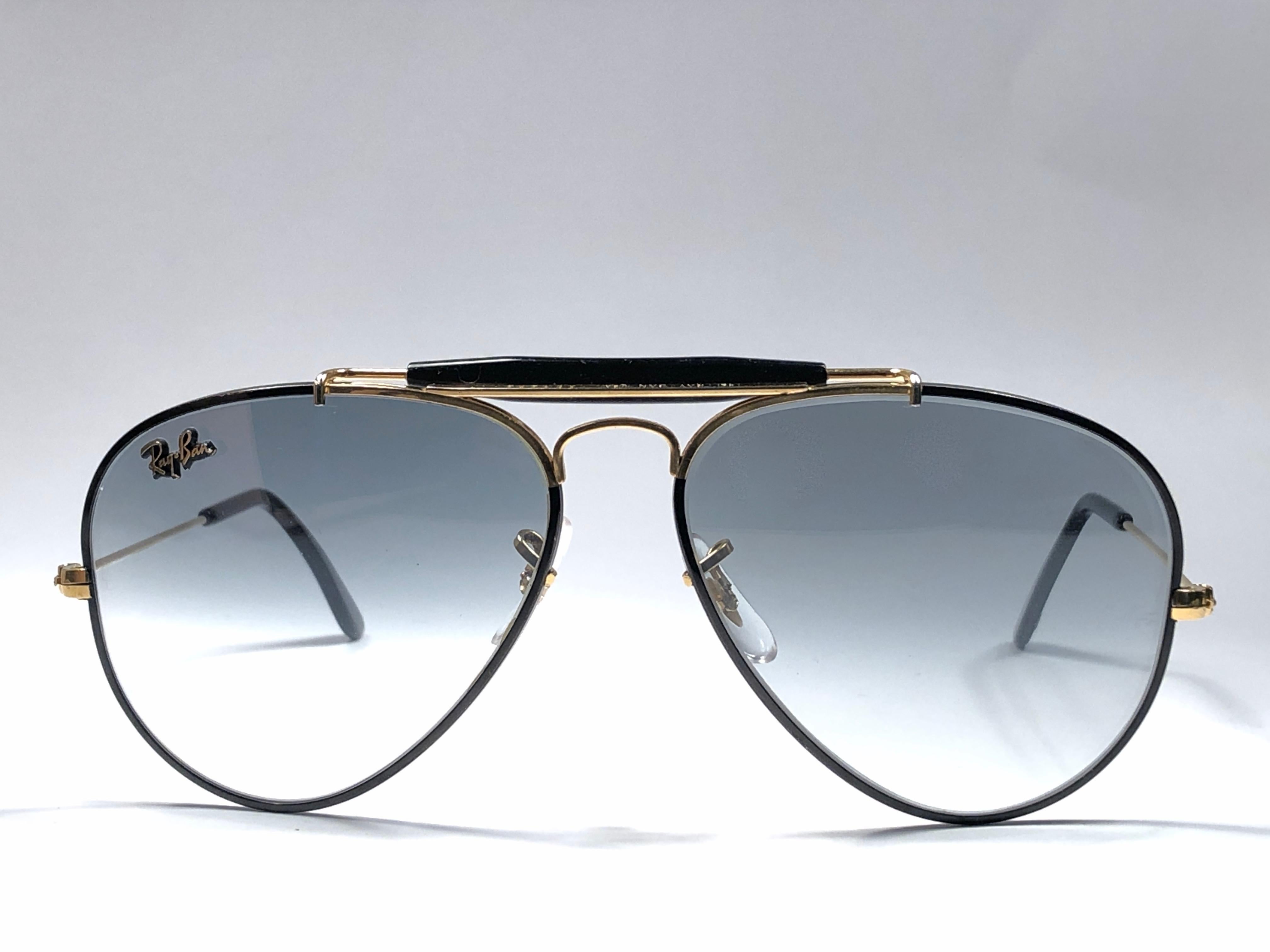 Vintage Ray Ban Precious Metals 24k Black & Gold B&L Outdoorsman 62' Sunglasses In New Condition In Baleares, Baleares