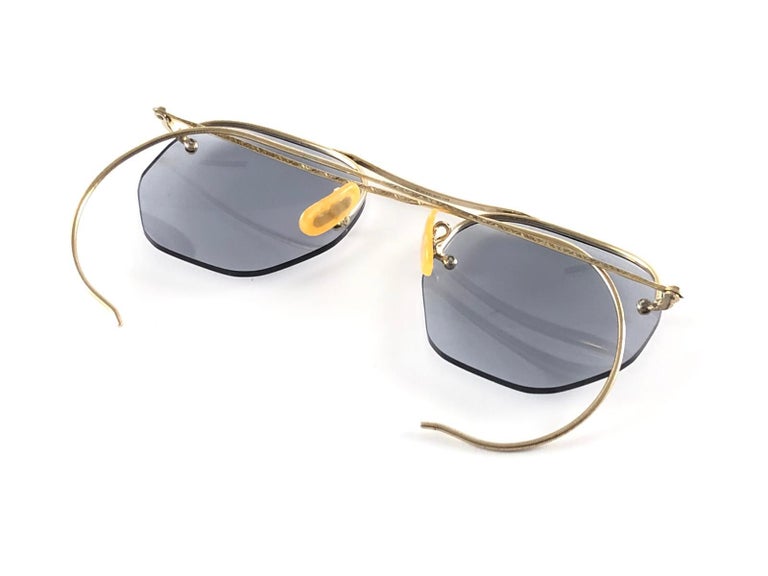 Vintage Ray Ban Rimless 12 K Gold Medium Grey Lenses 1960's B&L Sunglasses For Sale 2