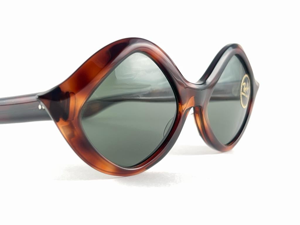 Vintage Ray Ban Tamarin Tortoise 1960's Mid Century G15 Lens USA B&L Sunglasses For Sale 2