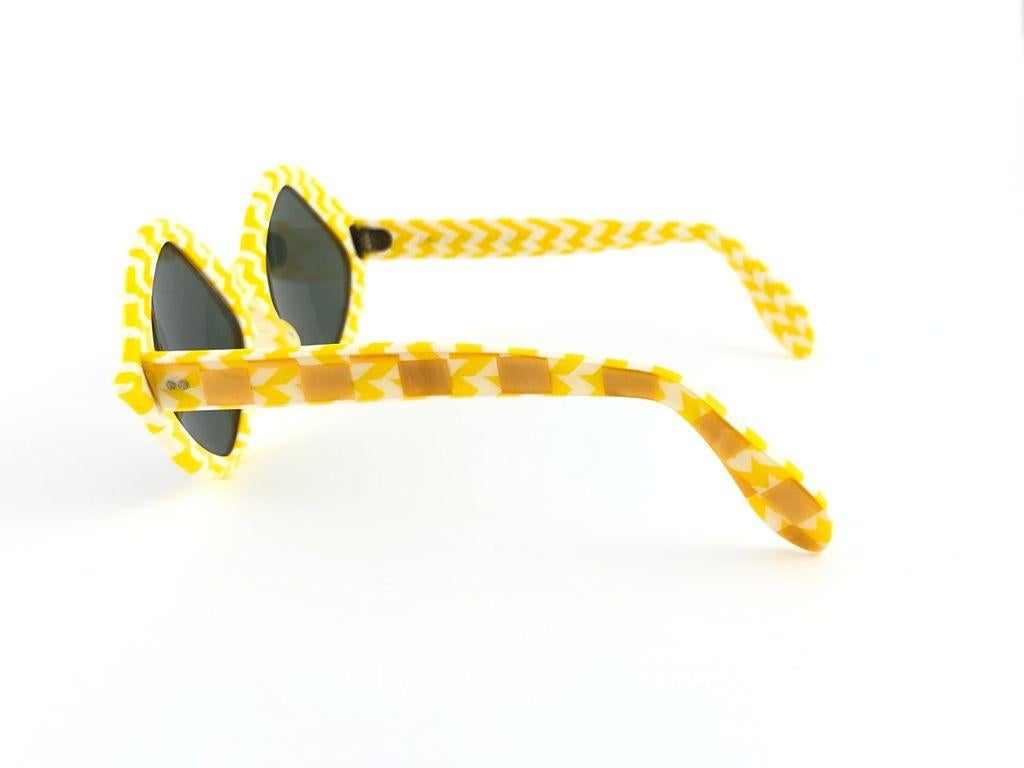 Gris Ray Ban - Lunettes de soleil vintage jaune aigue-marine à monture G15, années 1960, USA B&L en vente