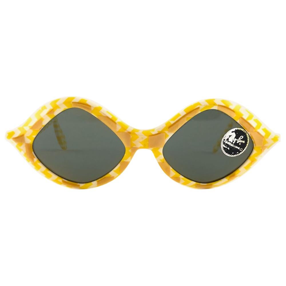 Vintage Ray Ban Tamarin Yellow 1960's Mid Century G15 Lens USA B&L Sunglasses For Sale
