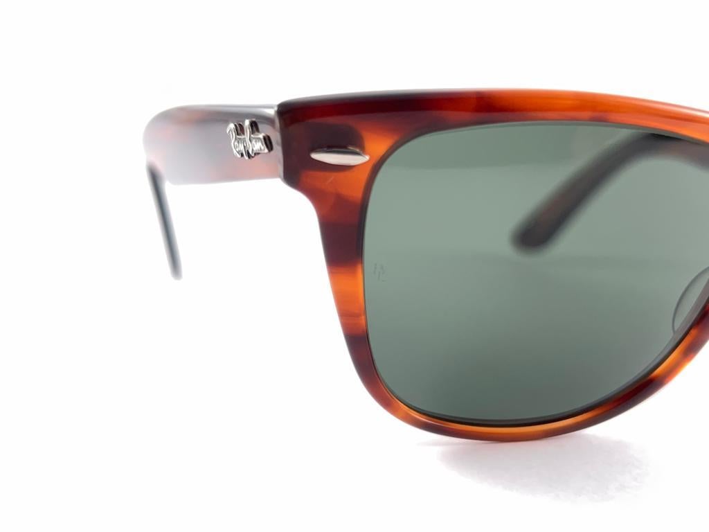 Gray Vintage Ray Ban The Wayfarer II Tortoise G15 Grey Lenses USA 1980's Sunglasses For Sale