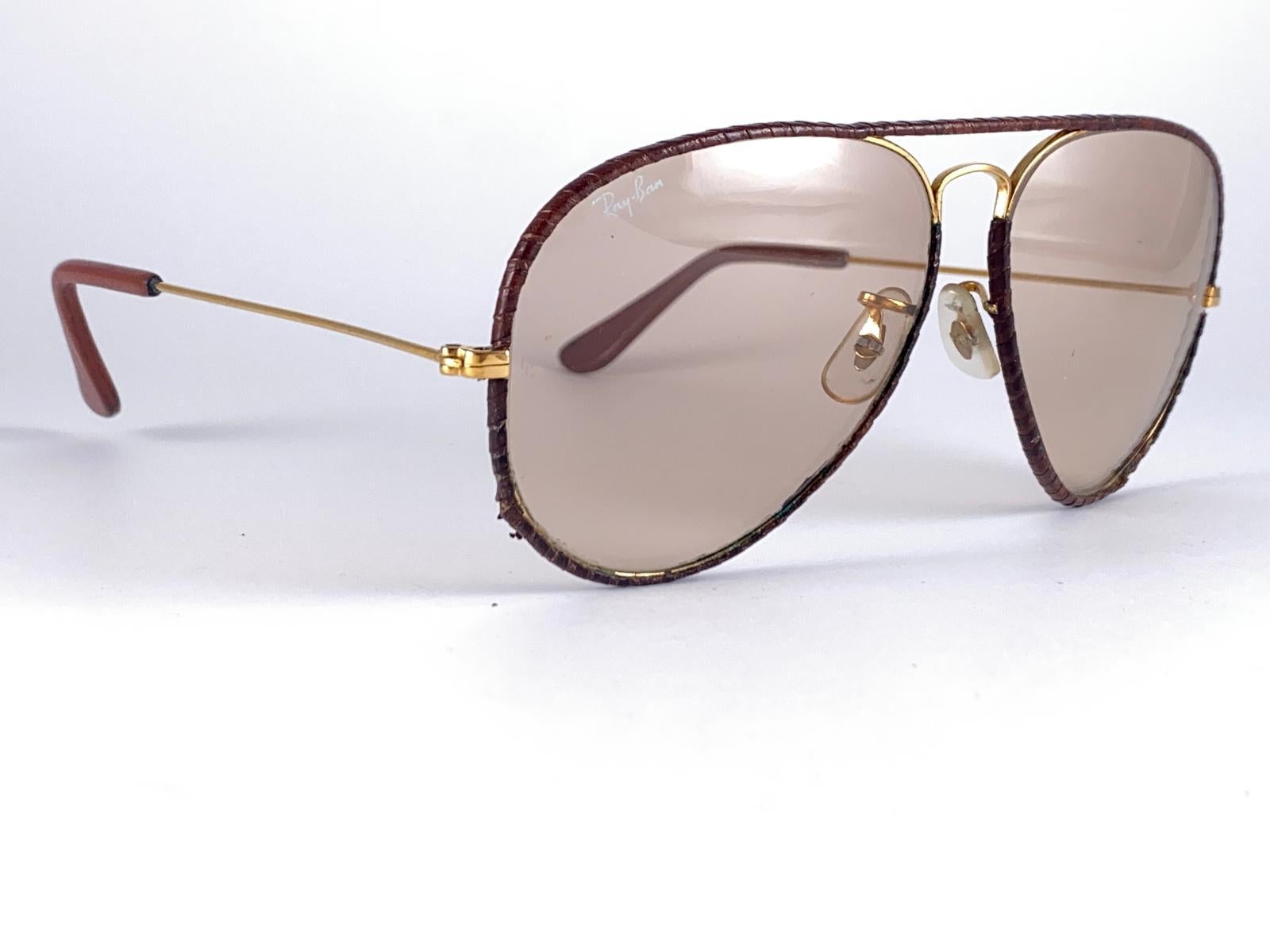 Vintage Ray Ban Vintage Brown Leathers Aviator 62 Changeable B&L Sunglasses For Sale 1