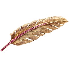 Vintage Raymond Yard Ruby Feather Yellow Gold Pin Brooch