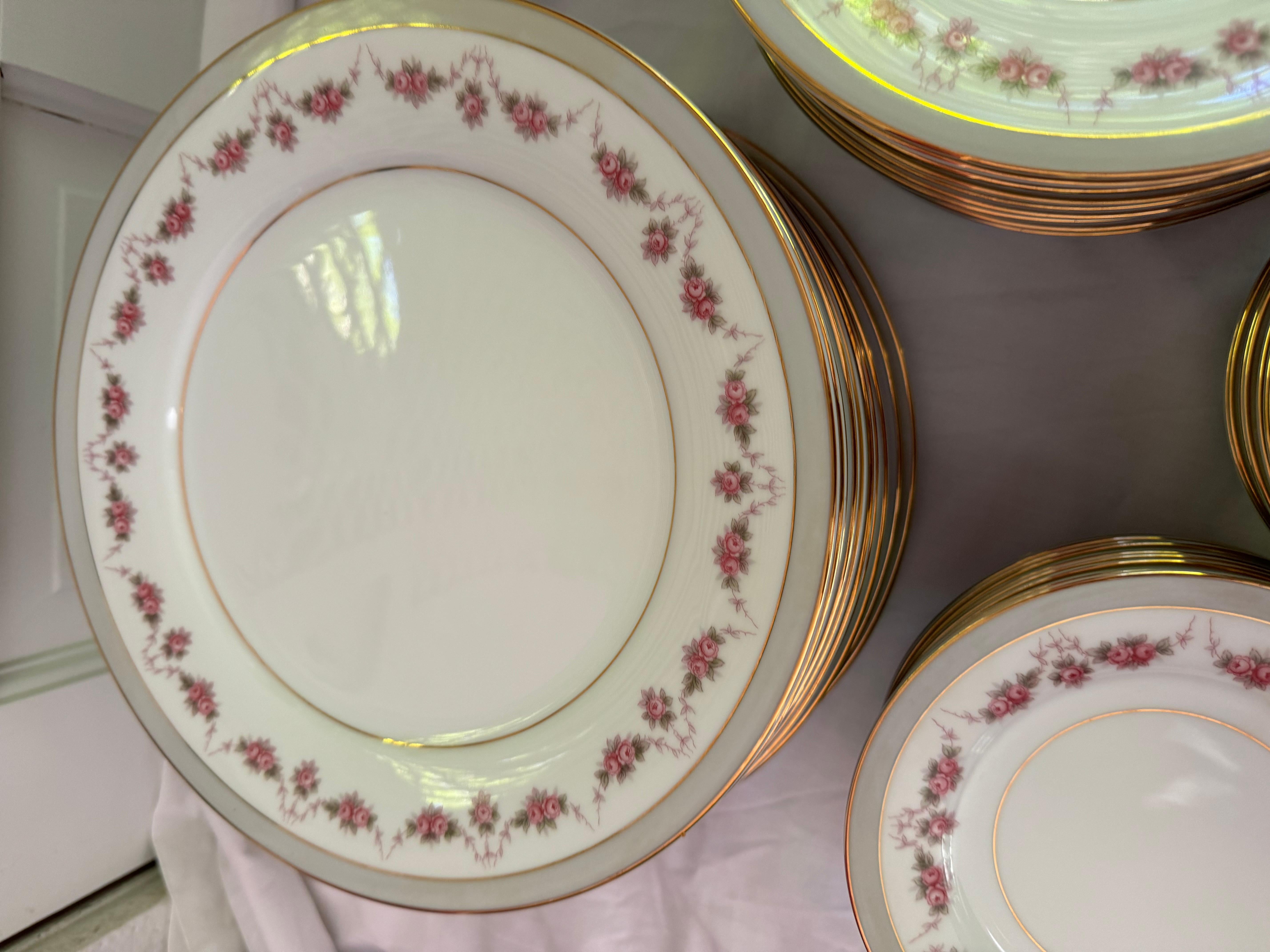 Ensemble de 12 pièces vintage Rc Royal Crockery par Noritake China en vente 9