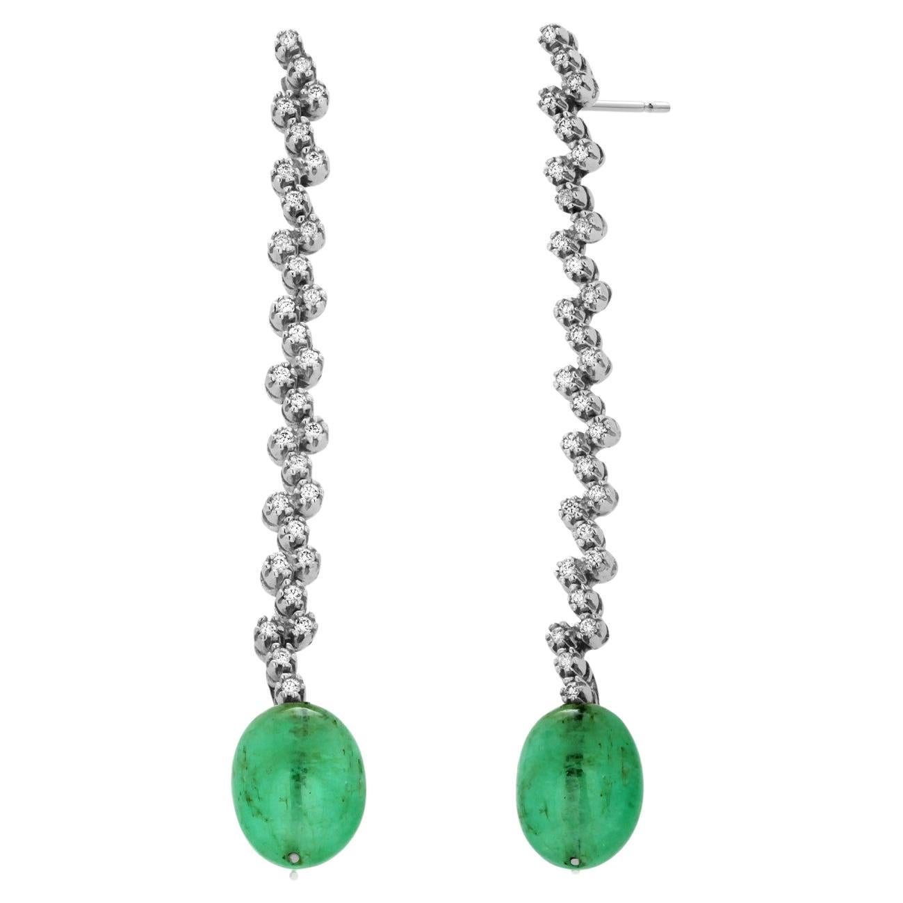 Vintage Recarlo Ohrrinngs aus 18 Karat weißen kolumbianischen Perlen, Smaragdtropfen und Diamanten im Angebot