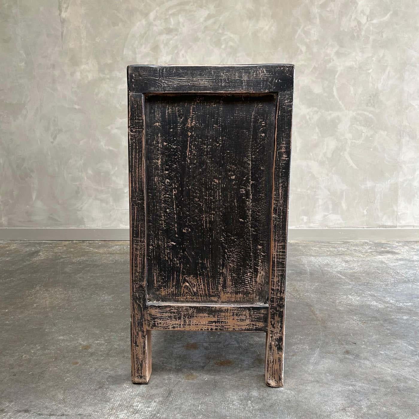 Vintage Reclaimed Ulme Wood Painted 3 Tür schwarz Schrank 2
