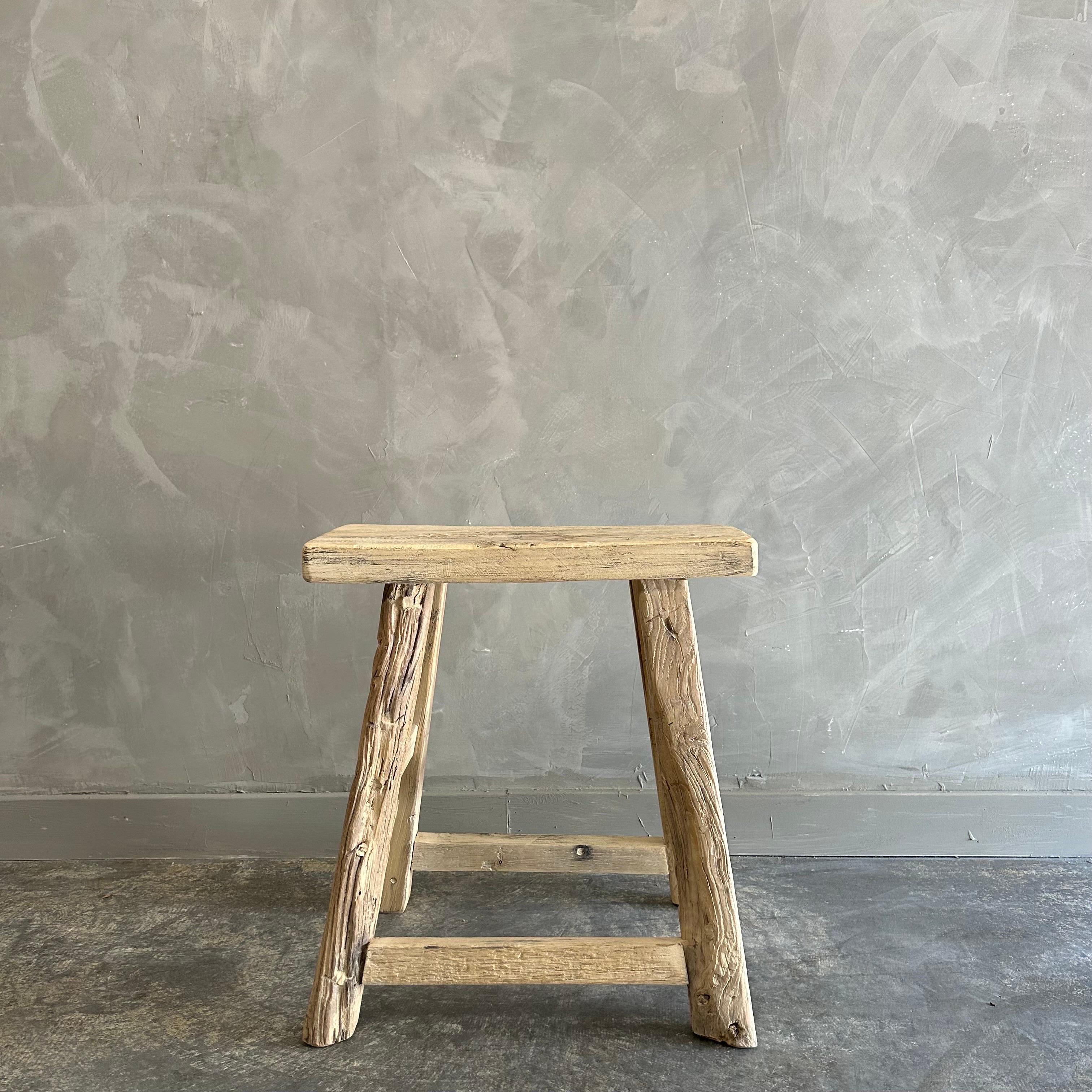 Welcome to bloomhomeinc we stock over 2000 items, please scroll down and click view sellers other items to see more!
Size:  18”w x 14”d x 19”h
SD:9”
Vintage Antique Elm Wood stool made from vintage reclaimed elm wood. Beautiful antique patina, with