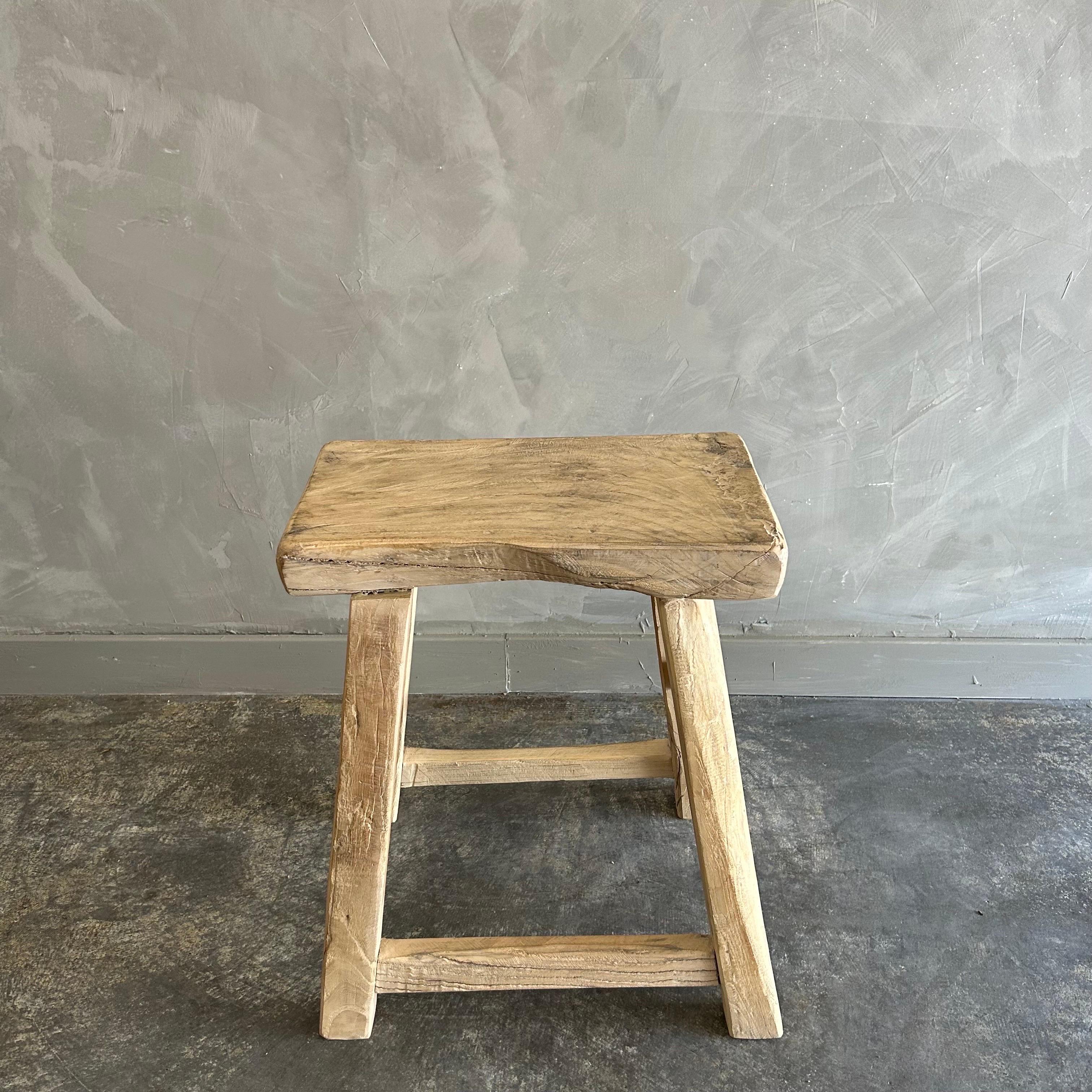 Welcome to bloomhomeinc we stock over 2000 items, please scroll down and click view sellers other items to see more!
Size: 16”w x 13”d x 20”h
SD:9”
Vintage Antique Elm Wood stool made from vintage reclaimed elm wood. Beautiful antique patina, with
