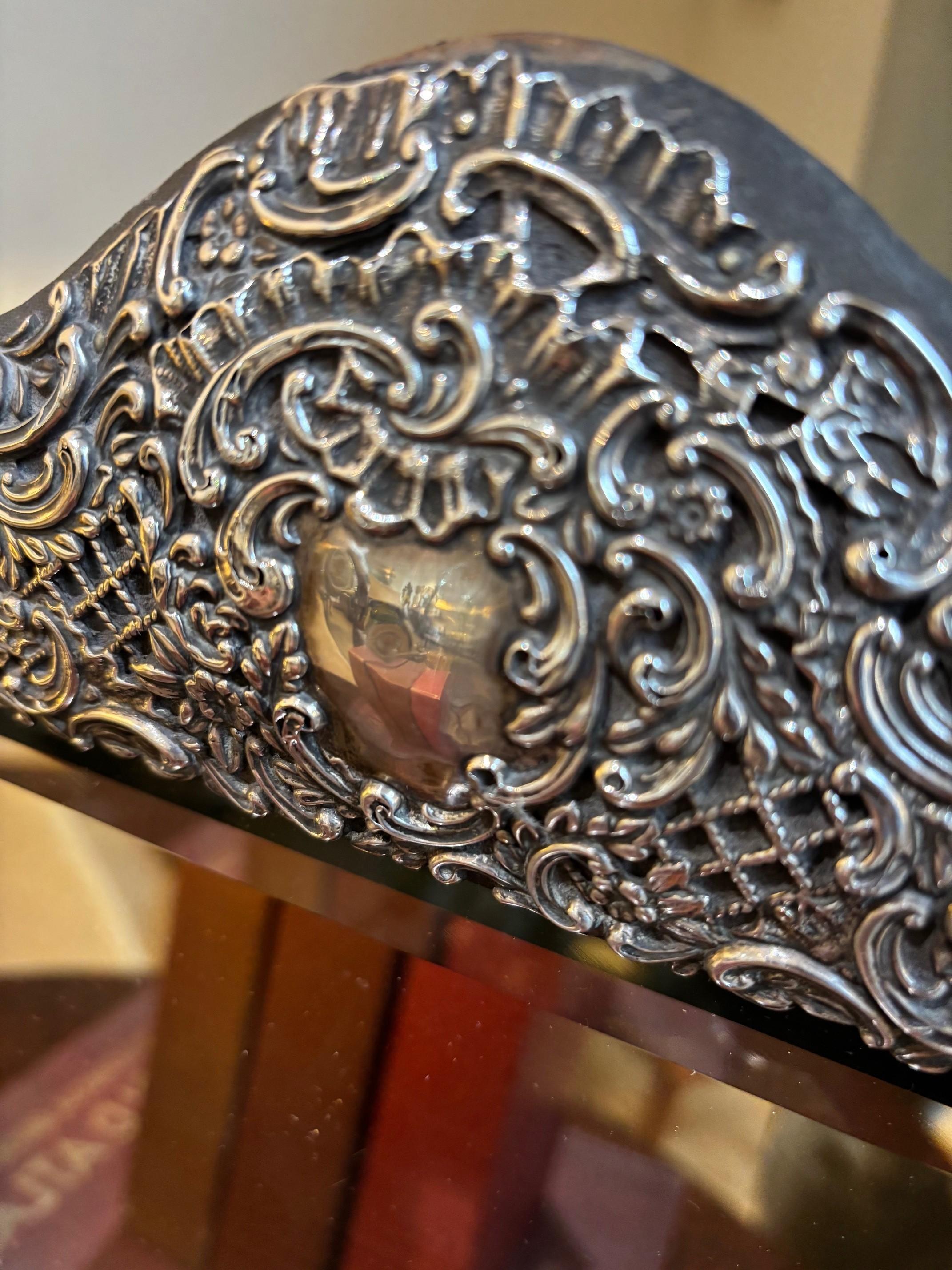 Specchio rettangolare smussato d'argento d'epoca di William Comyns in vendita 12