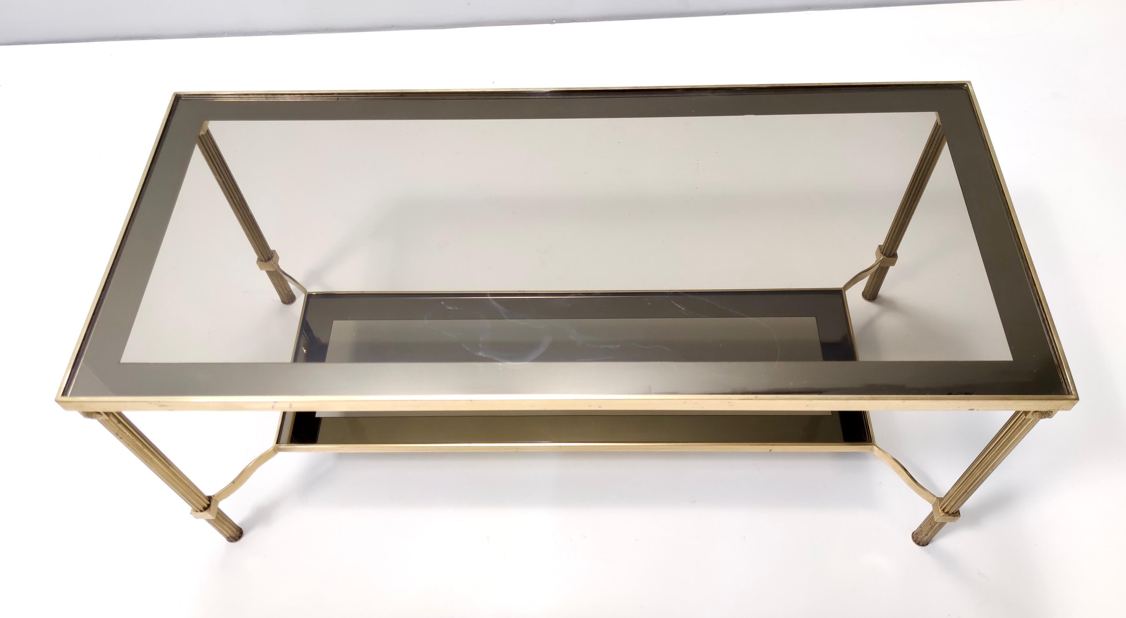 Mid-20th Century Vintage Rectangular Brass Coffee Table with Mirrored Glass Edges, Italy For Sale