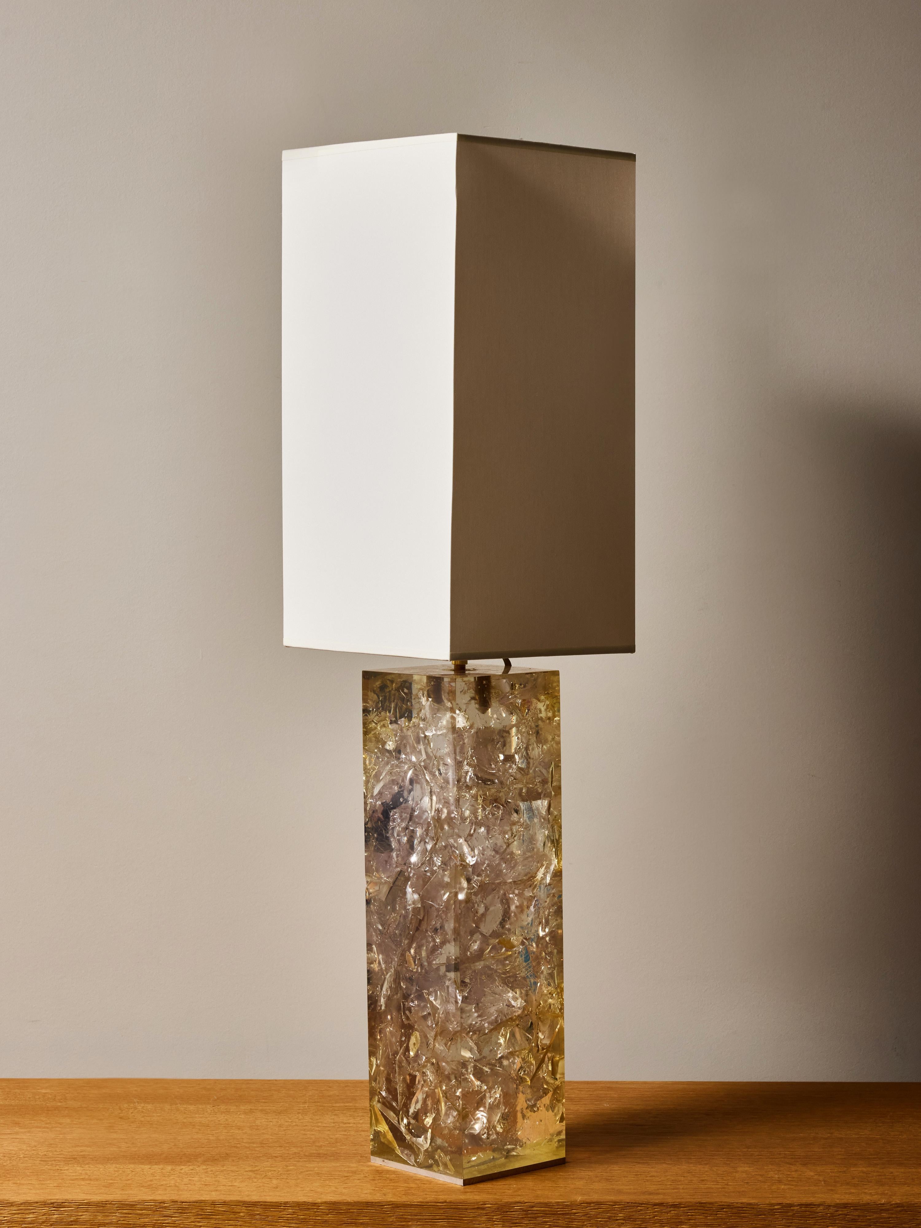 French Vintage Rectangular Clear Fractal Resin Table Lamp For Sale