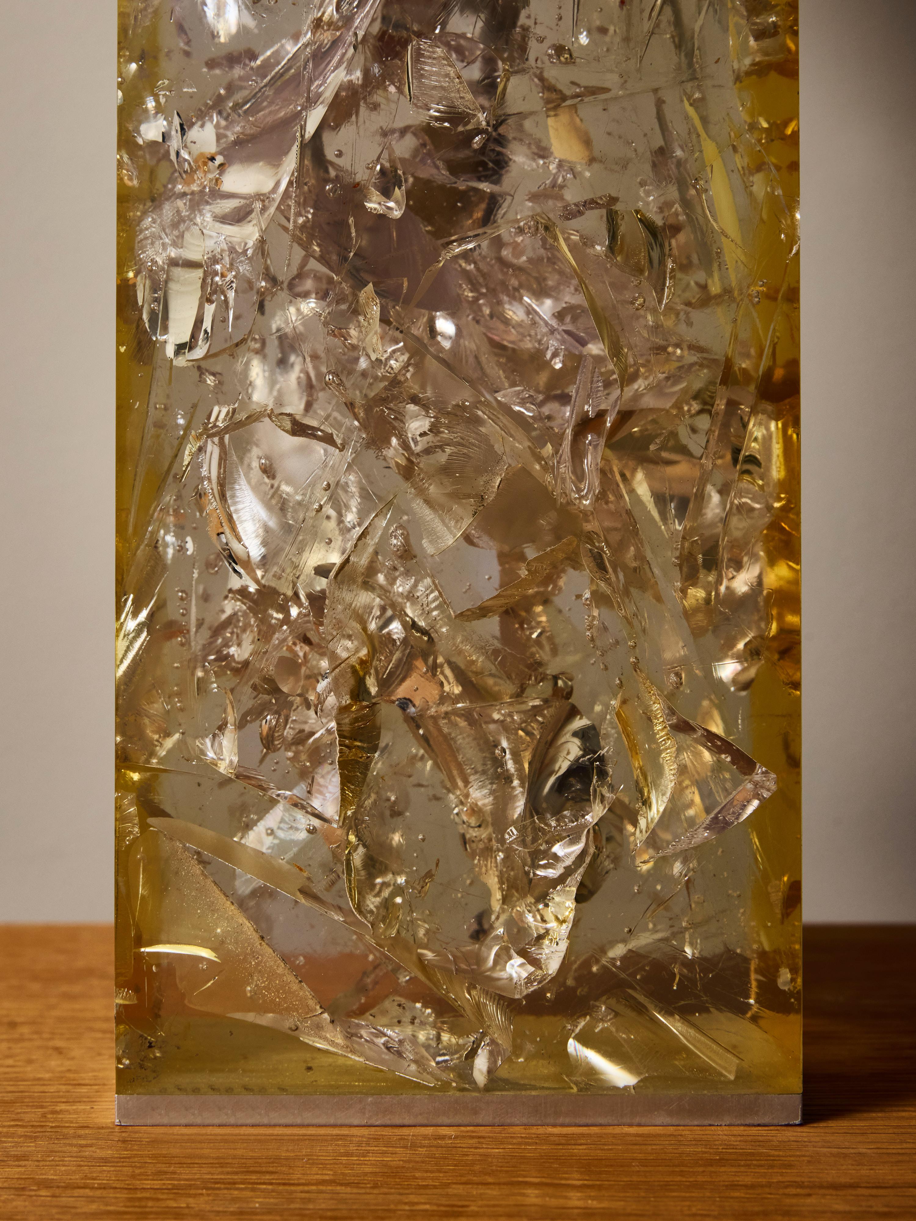 Vintage Rectangular Clear Fractal Resin Table Lamp For Sale 1