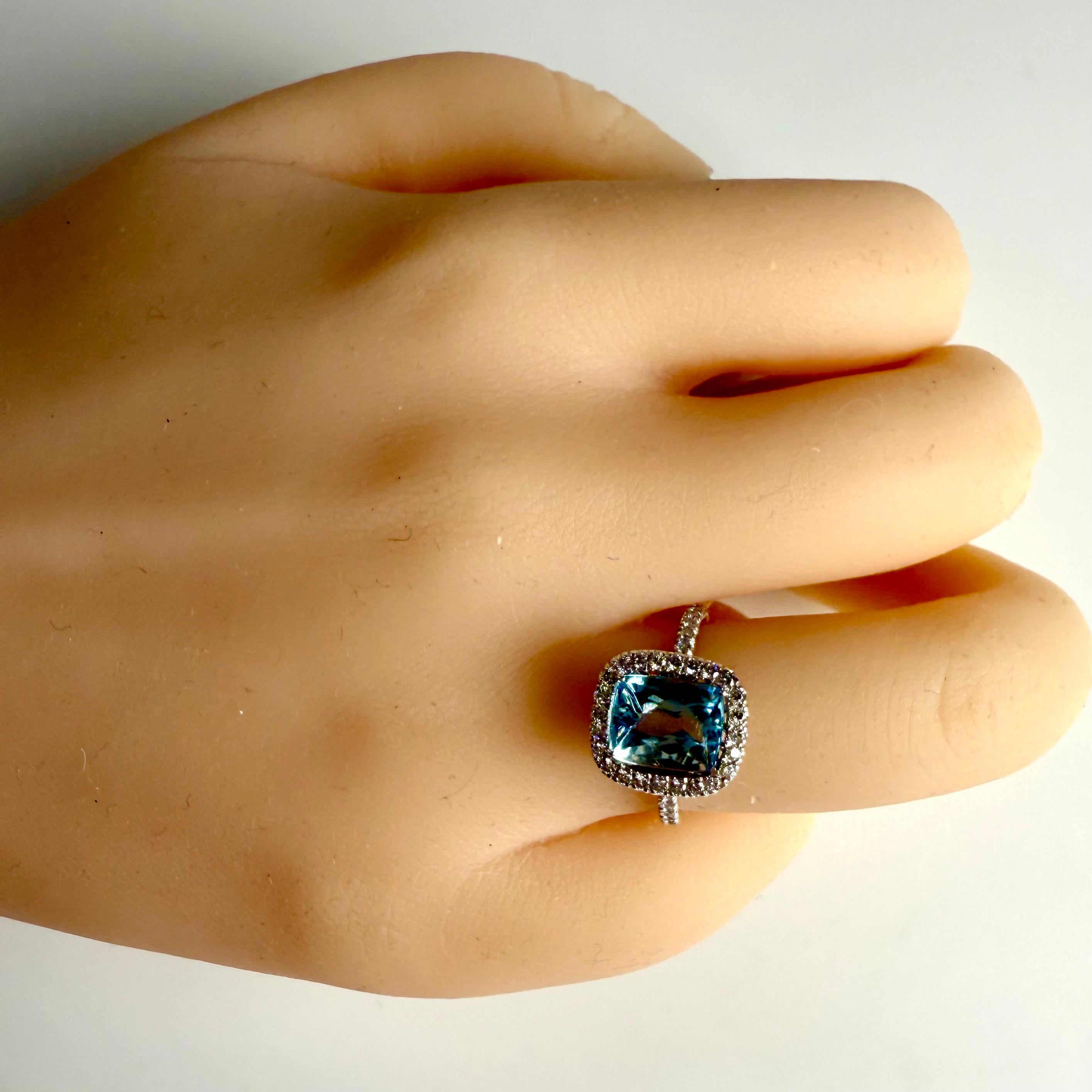 Vintage Rectangular Cut Aquamarine and Platinum Ring with Pave Diamond Setting For Sale 5