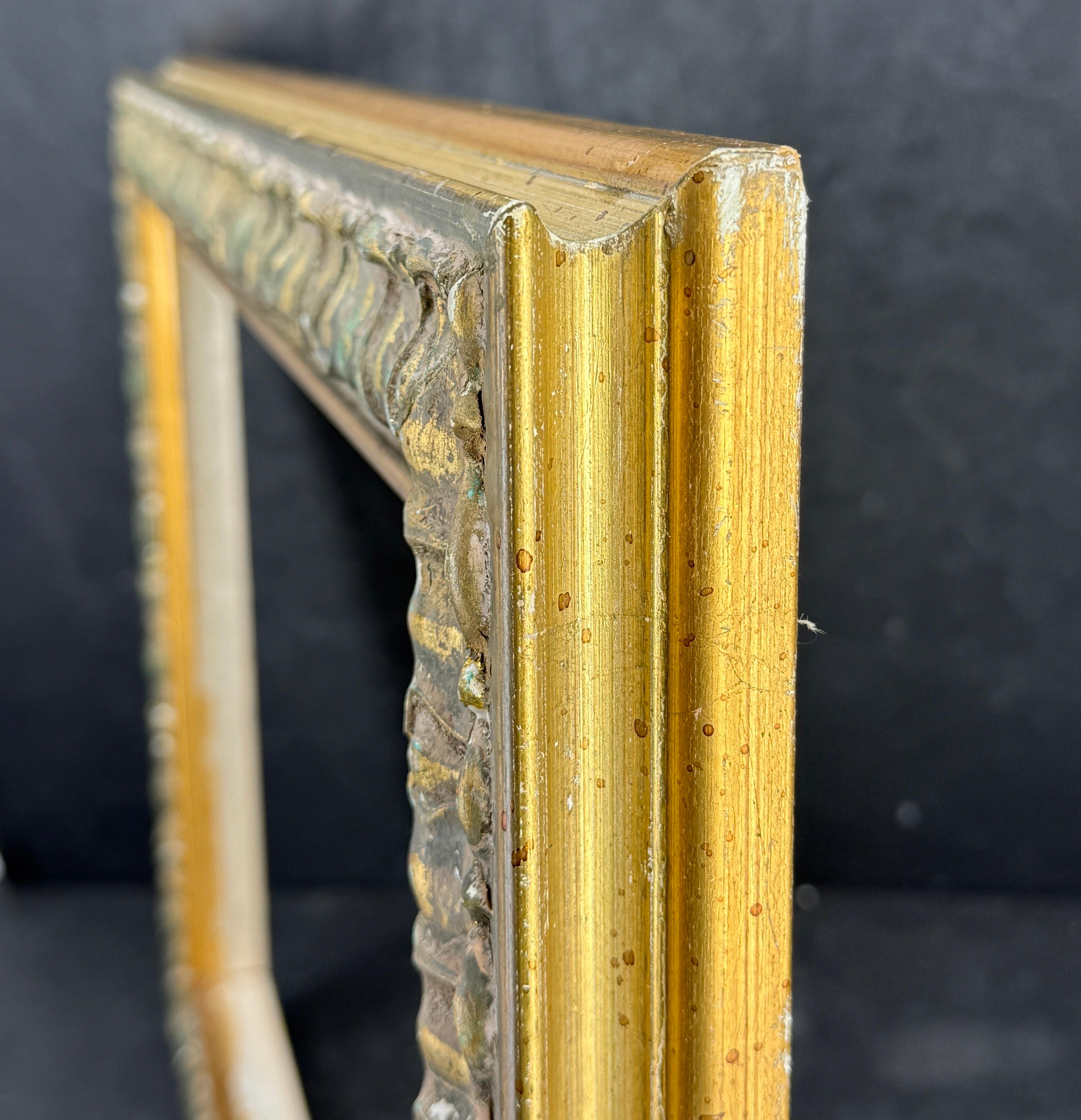 Cornice rettangolare d'epoca in legno dorato e dipinto in vendita 5