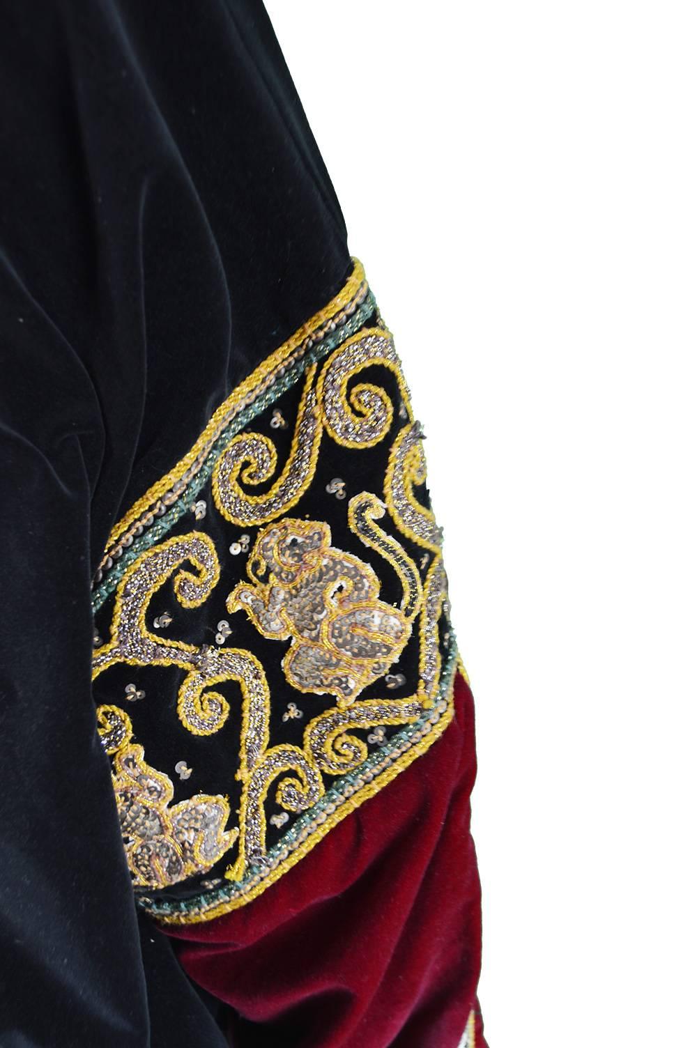 Red and Black Velvet Asian Gold Dragon Vintage Embroidered Bomber Jacket, 1980s  In Good Condition In Doncaster, South Yorkshire