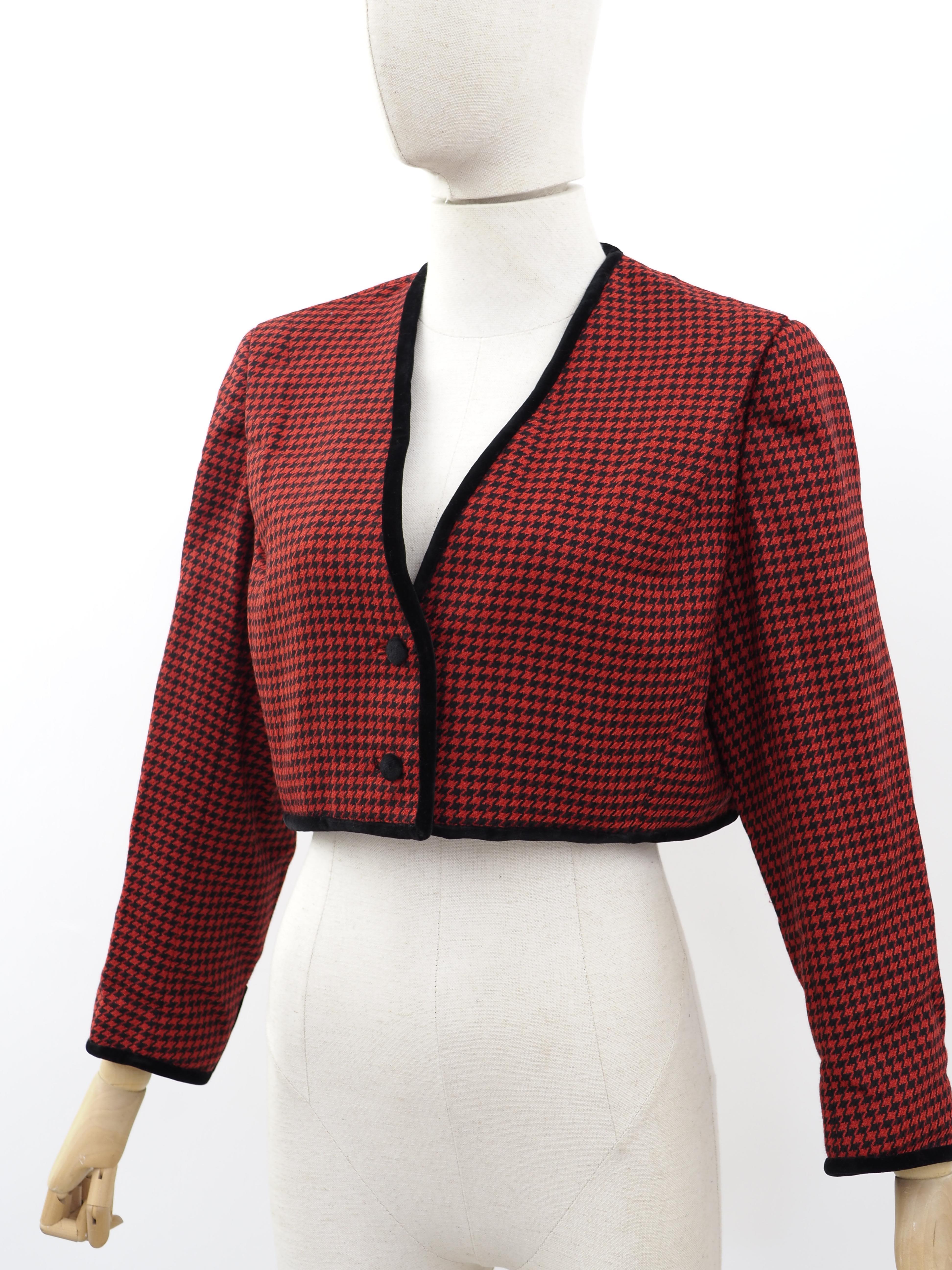 Vintage red and black bolero jacket In Excellent Condition In Capri, IT