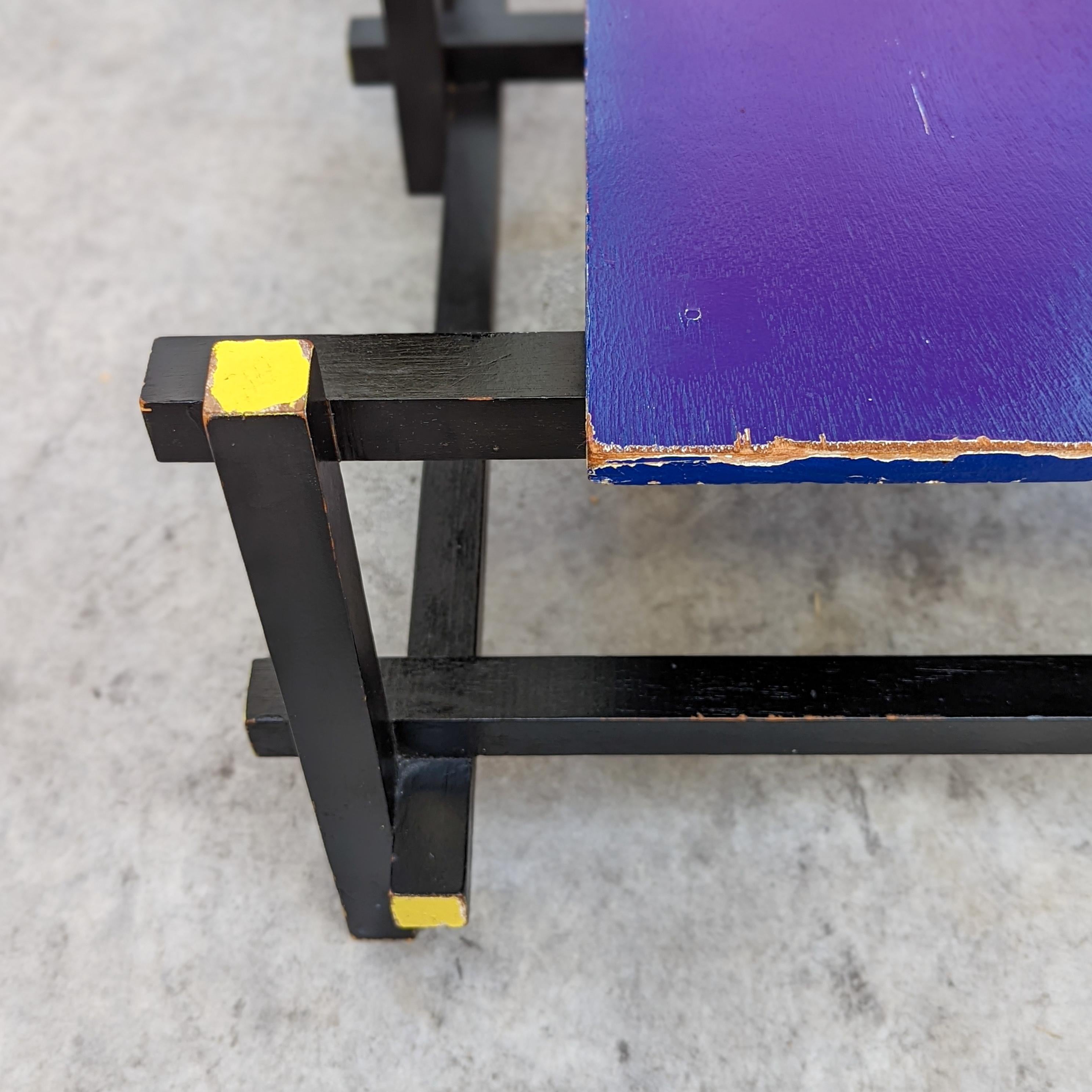 Chaise rouge et bleue de Gerrit Rietveld en vente 7