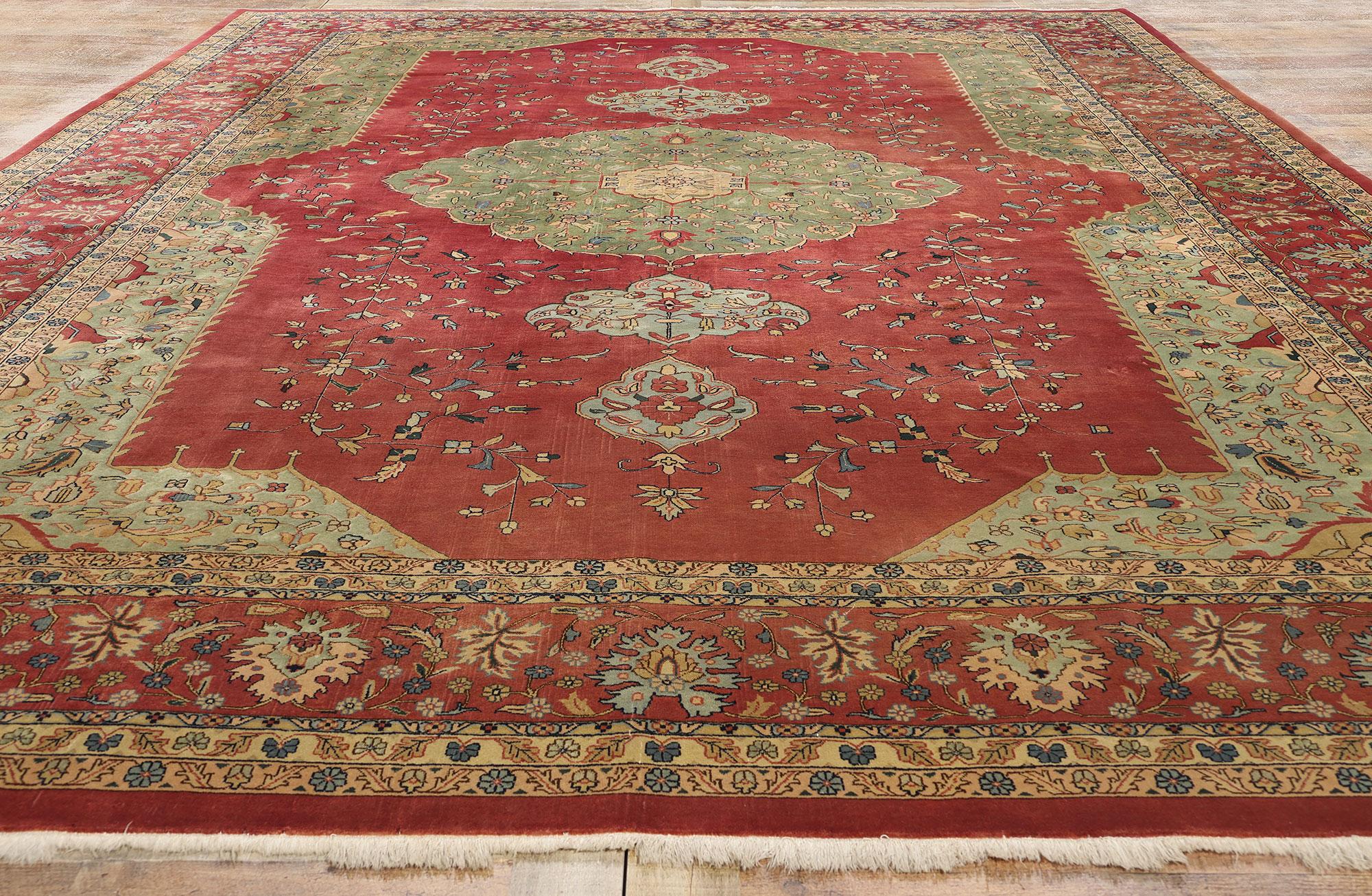 Vintage Red and Green Agra Carpet For Sale 1