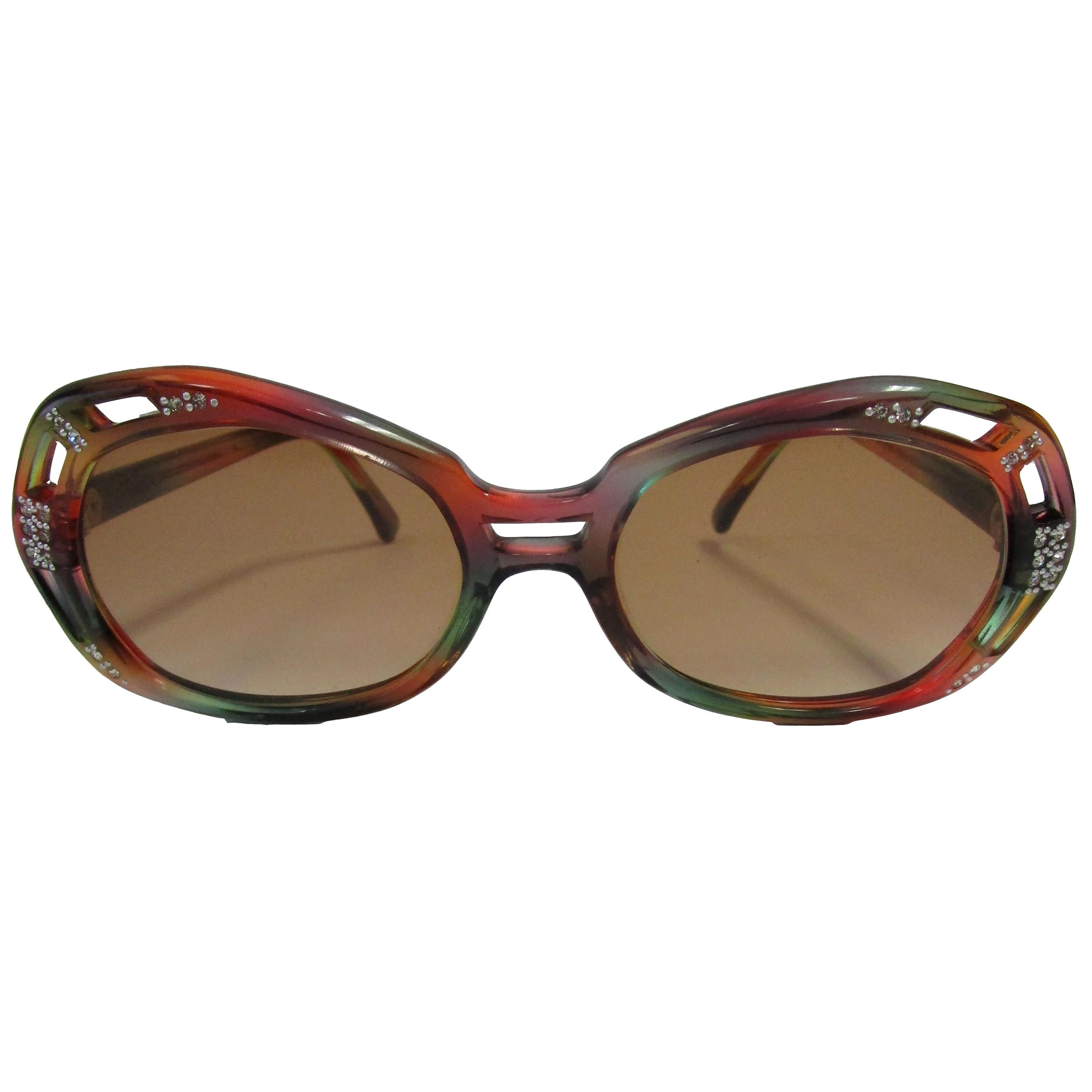 Vintage Red and Green French Sunglasses For Sale at 1stDibs | prada circle  sunglasses