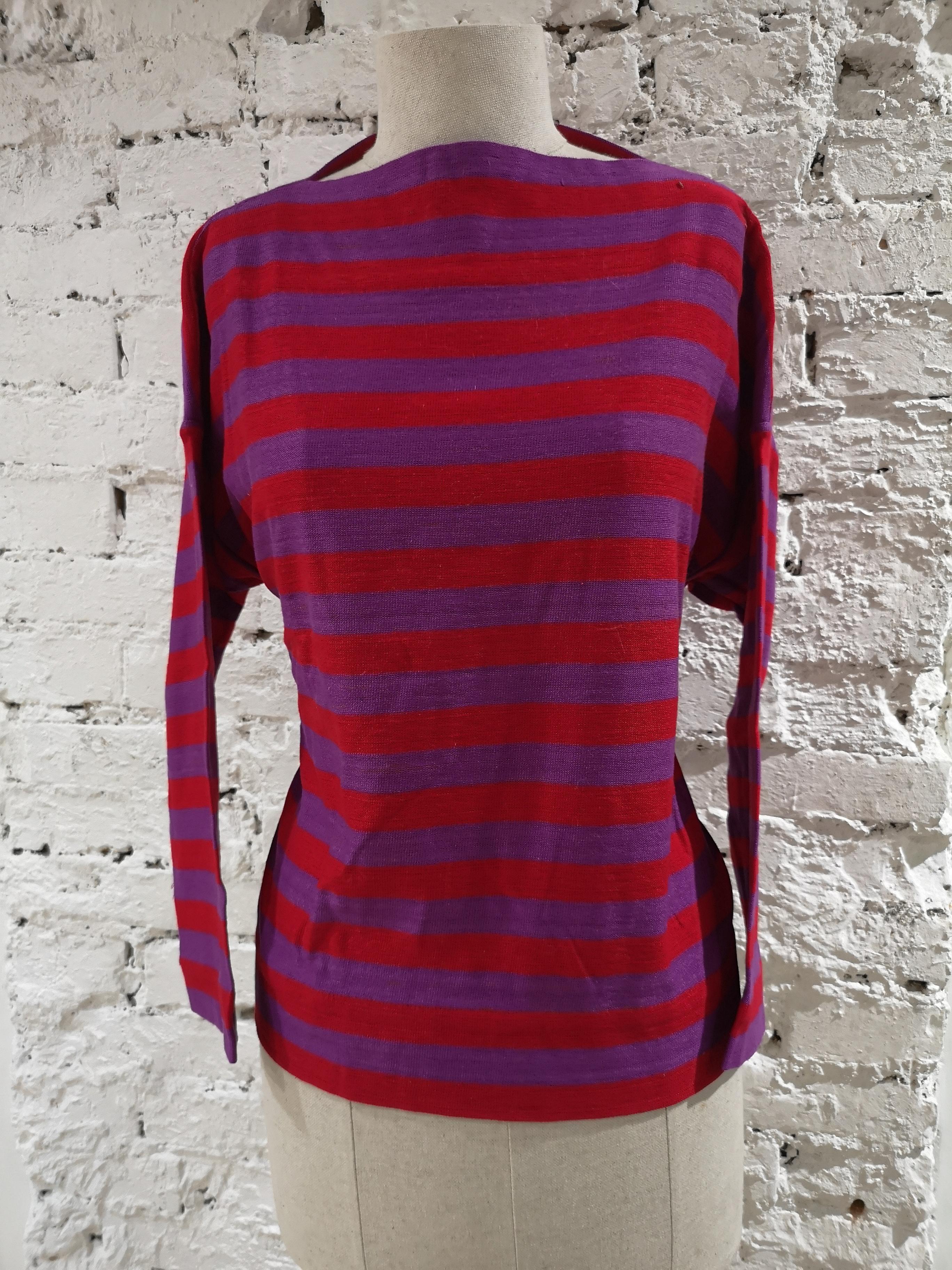 Vintage red and purple stripes t-shirt sweater
Size S