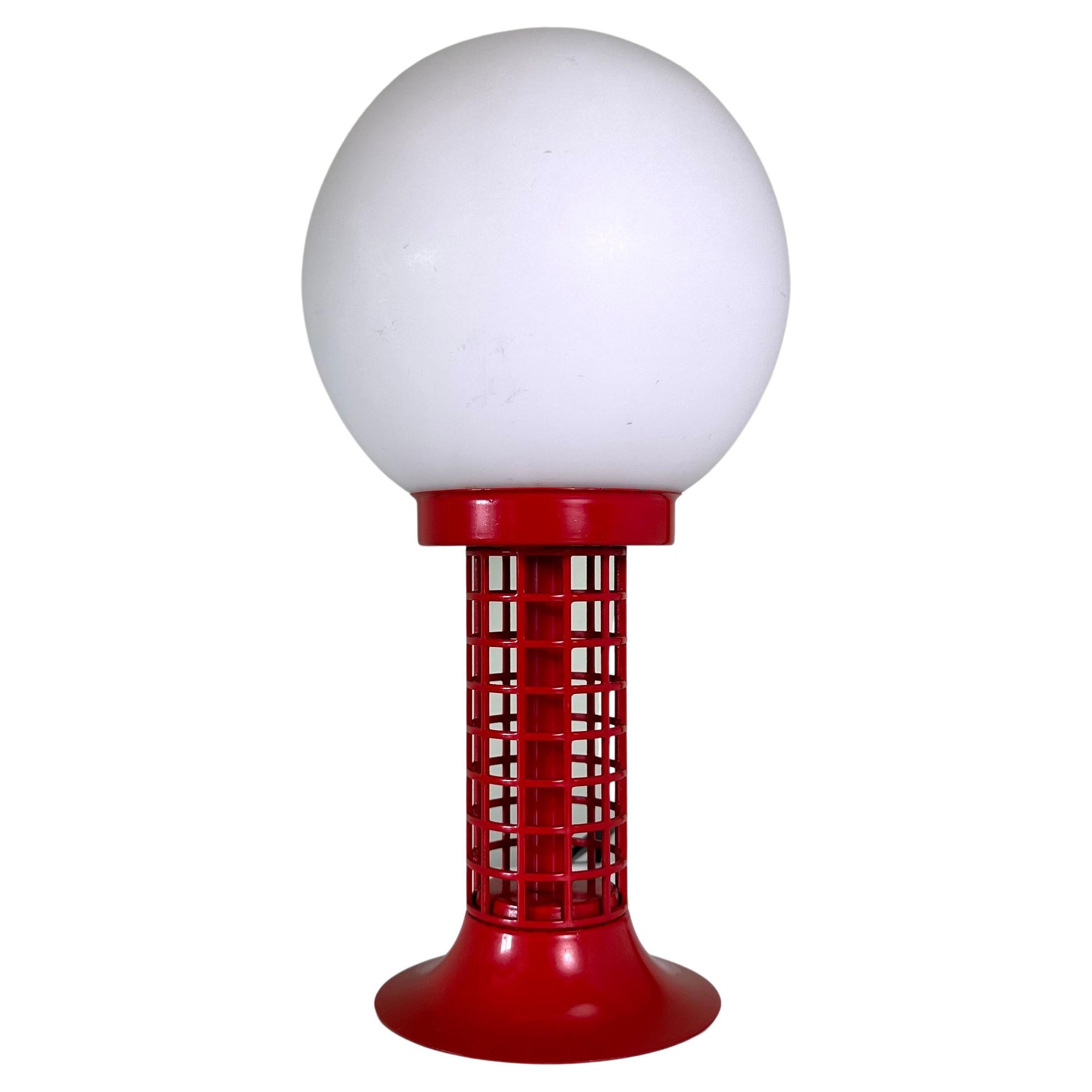 Vintage Red and White Modernist Globe Table Lamp For Sale