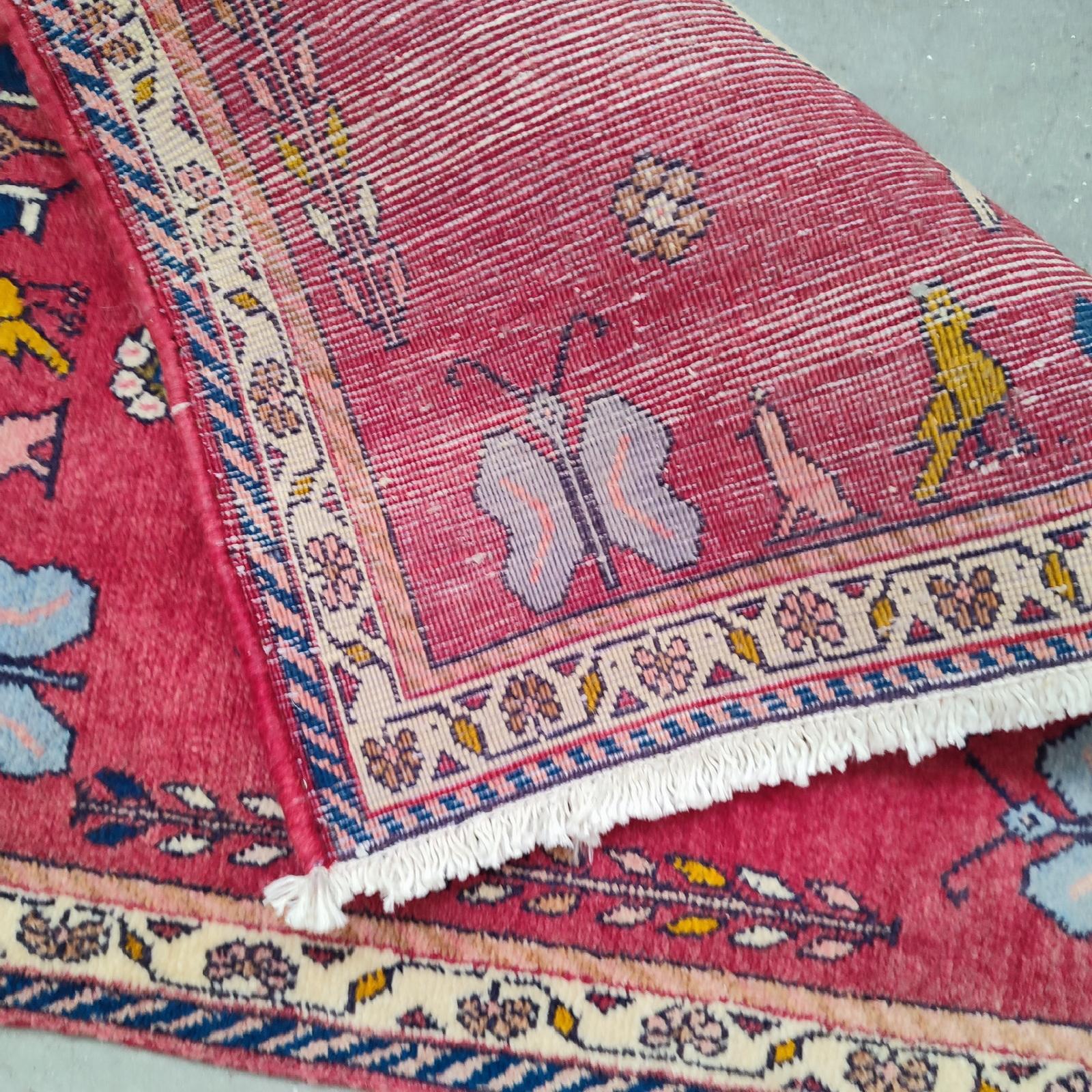 Vintage Red Animal Décor Hand-Knotted Oriental Rug - FREE SHIPPING For Sale 3