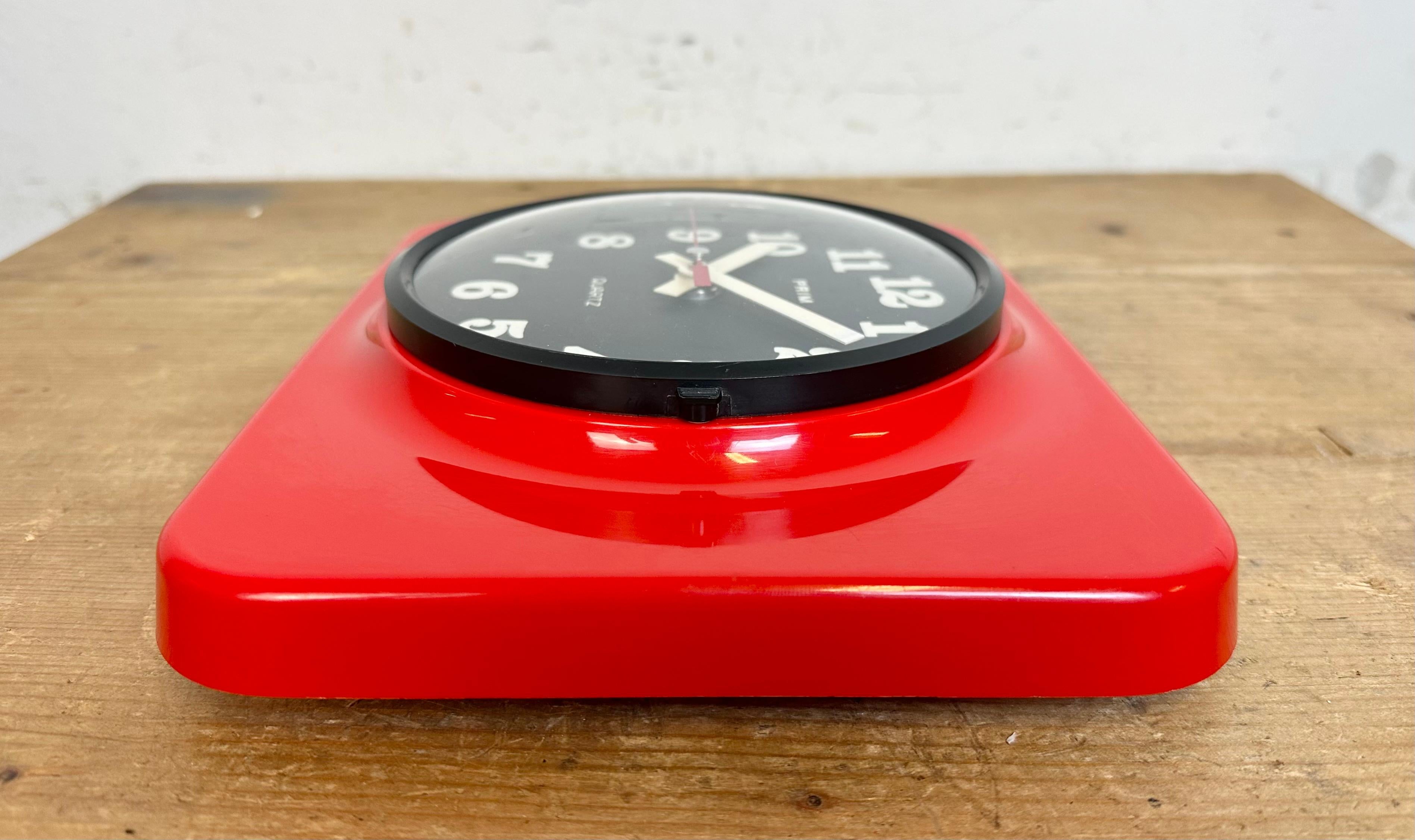 Vintage Red Bakelite Wall Clock from Prim, 1970s 4