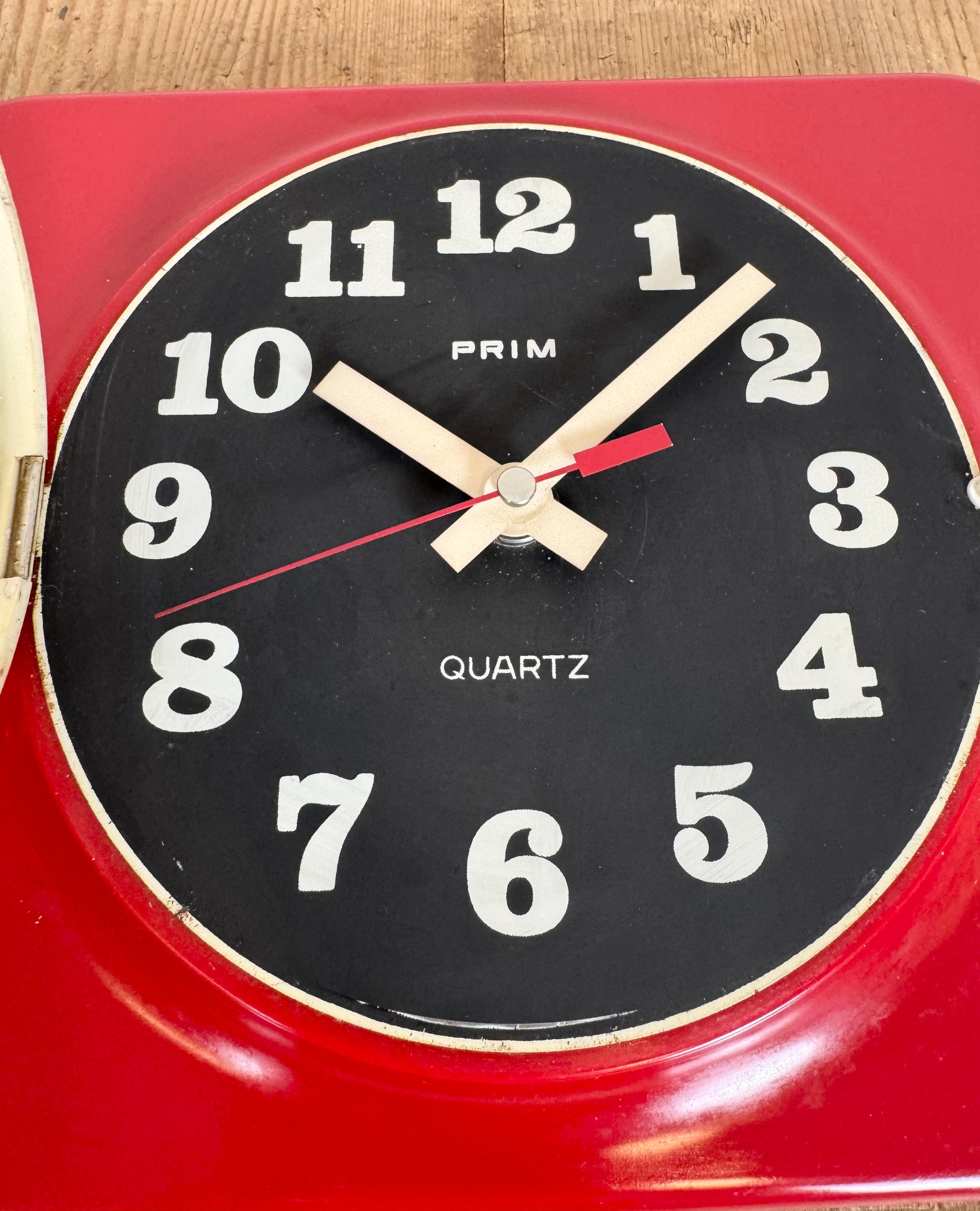 Vintage Red Plastic Wall Clock from Prim, 1970s For Sale 9