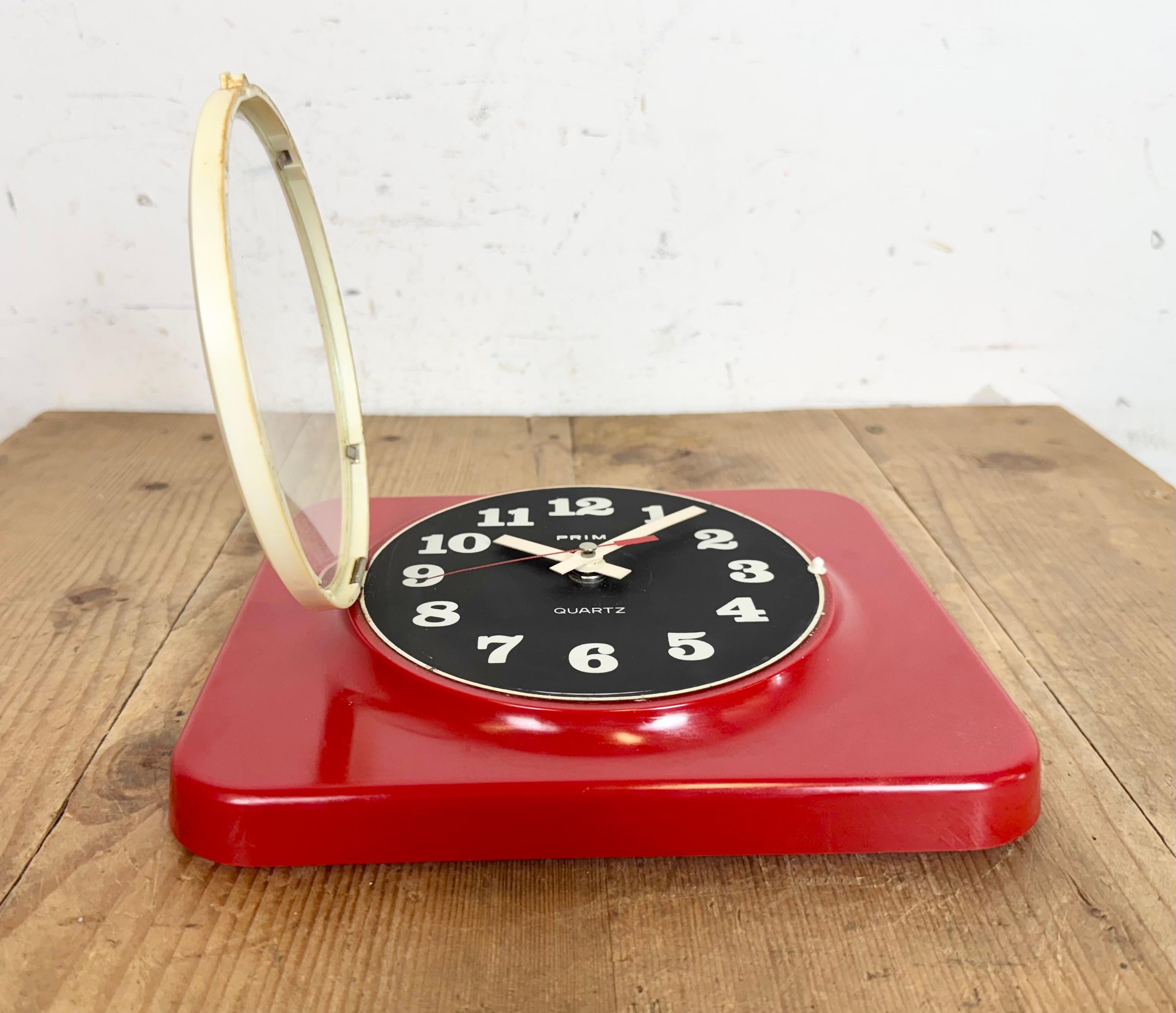 Vintage Red Plastic Wall Clock from Prim, 1970s For Sale 10