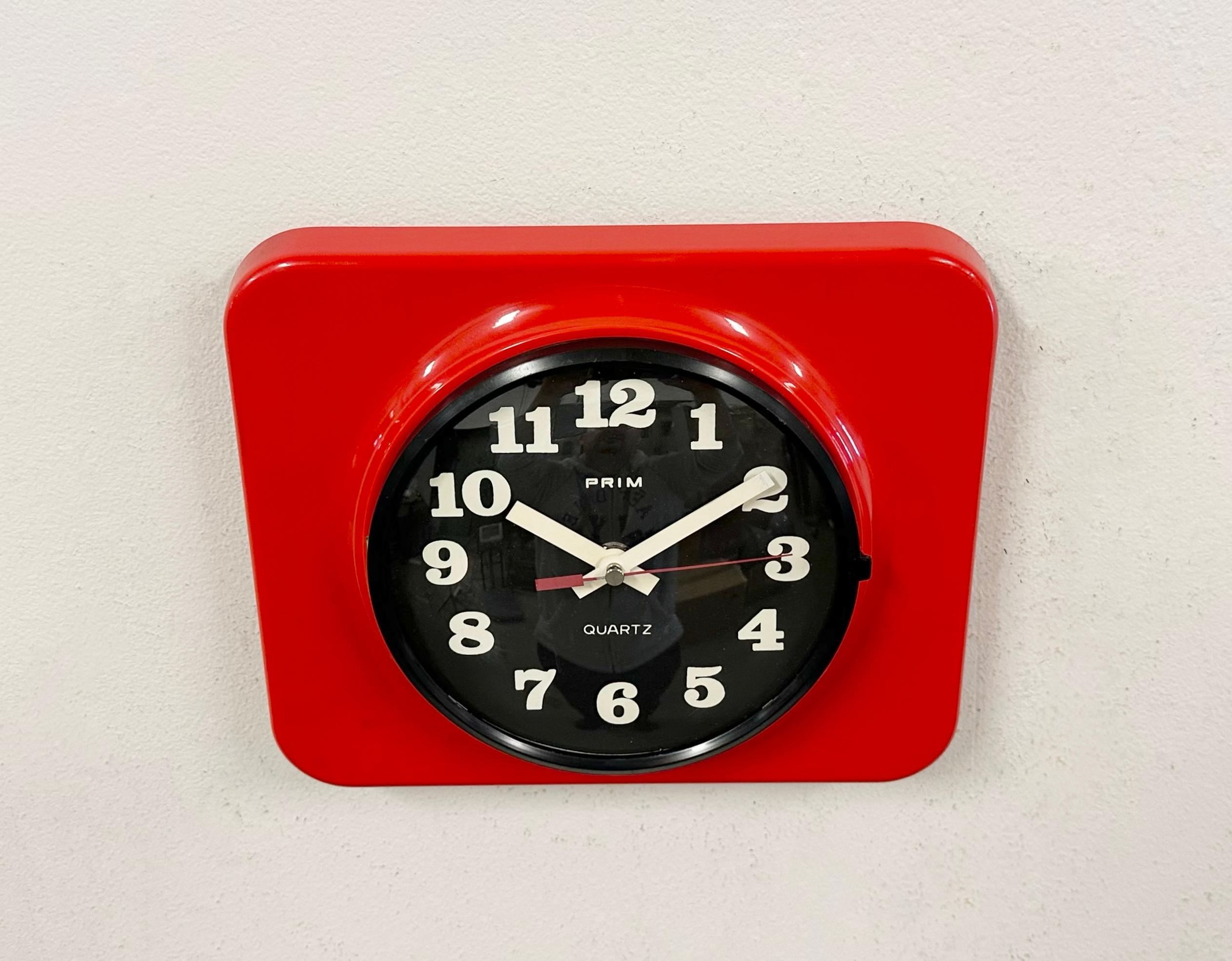 Vintage Red Bakelite Wall Clock from Prim, 1970s In Good Condition In Kojetice, CZ