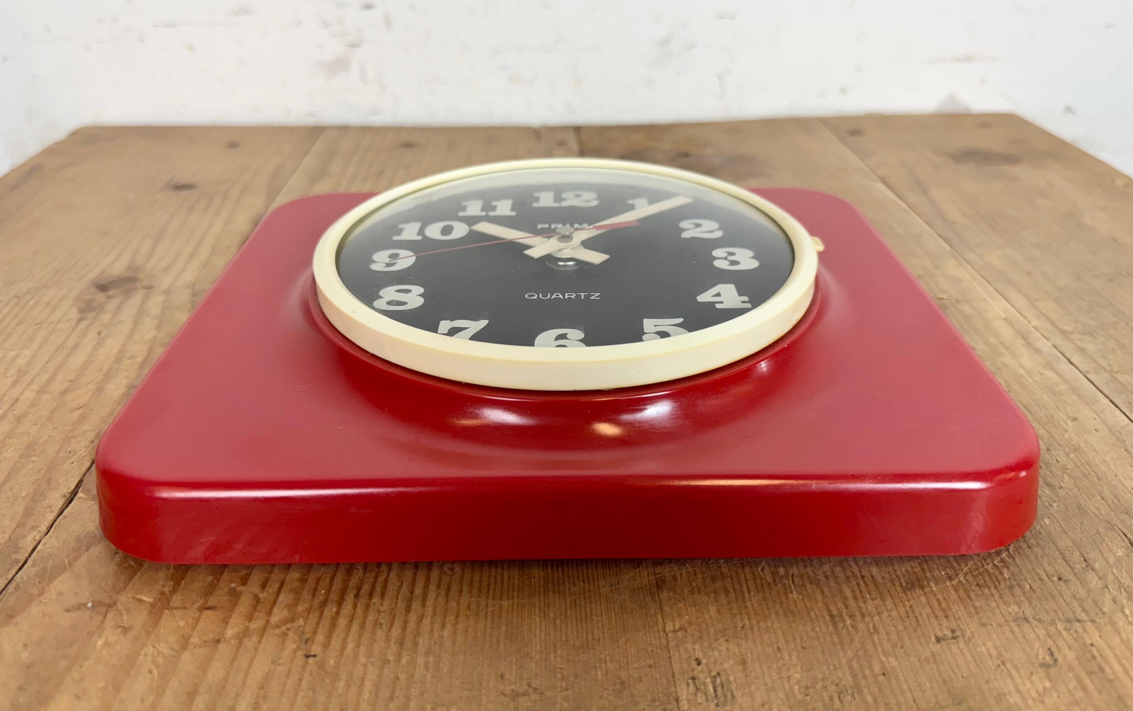 Vintage Red Plastic Wall Clock from Prim, 1970s For Sale 1