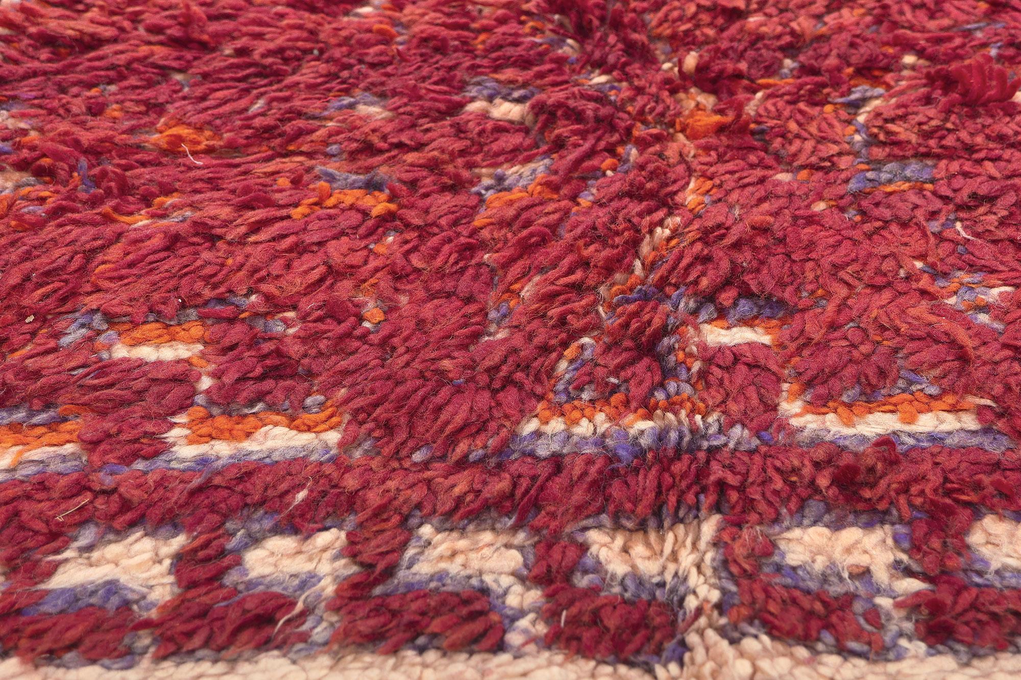 Alter roter Beni MGuild Marokko-Teppich  (Handgeknüpft) im Angebot