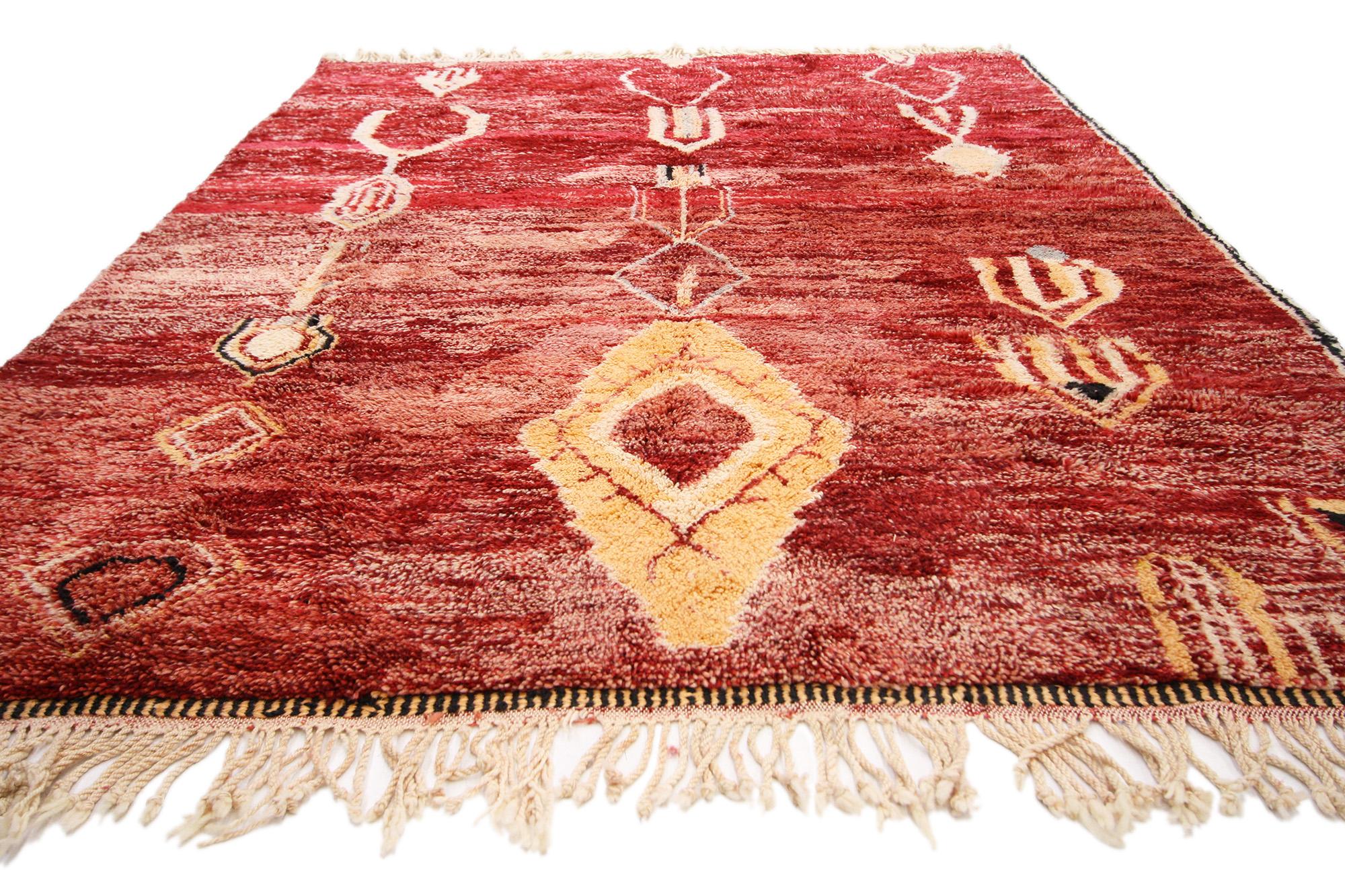 Alfombra marroquí vintage Beni Mrirt roja Tribal en venta