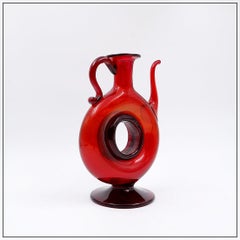 Carafe Vintage en verre soufflé rouge "Ring" - 1970
