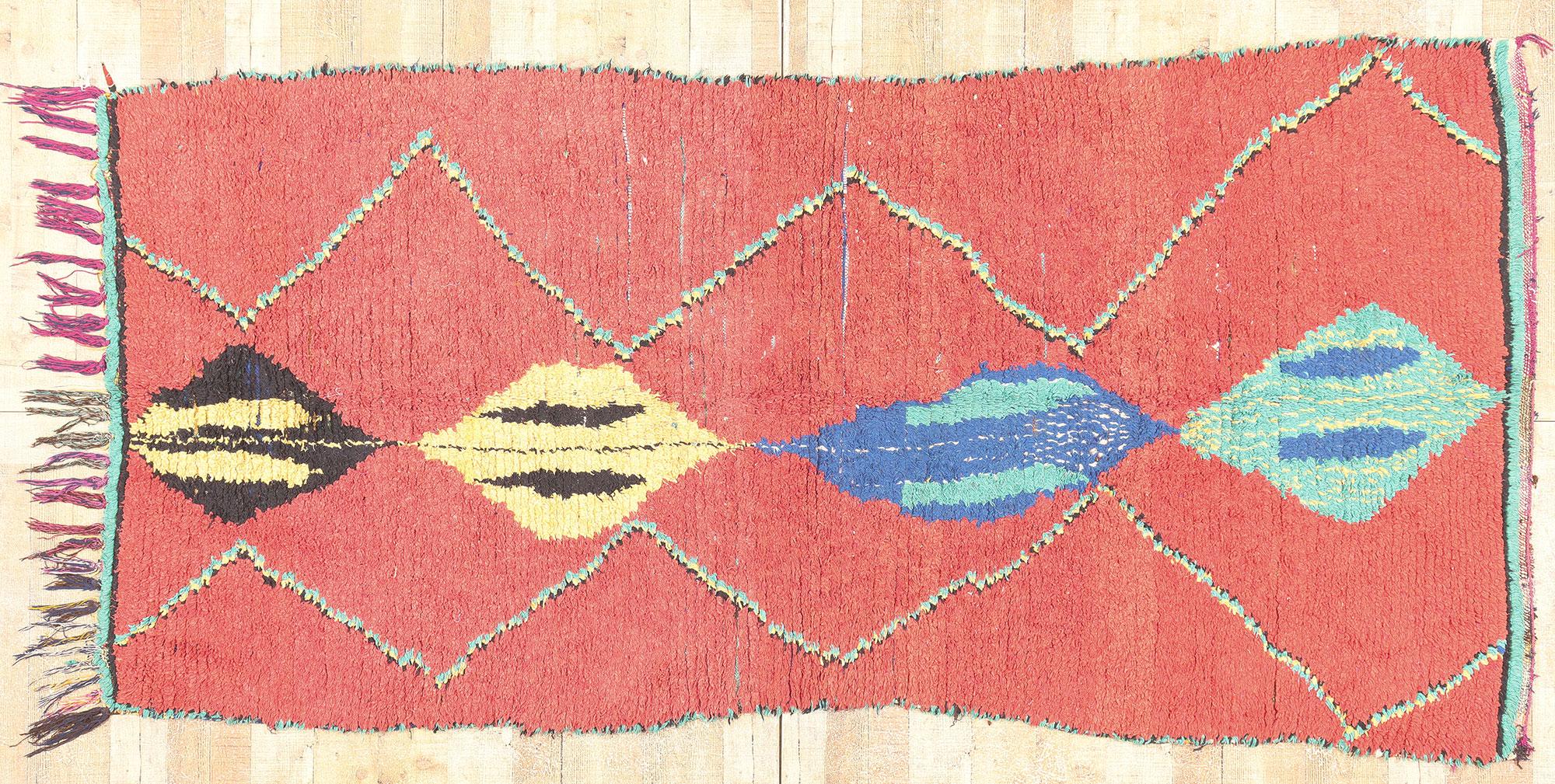 Marokkanischer roter Boujad-Teppich im Vintage-Stil, Boho Jungalow trifft auf Stammeskunst-Enchantment im Angebot 3