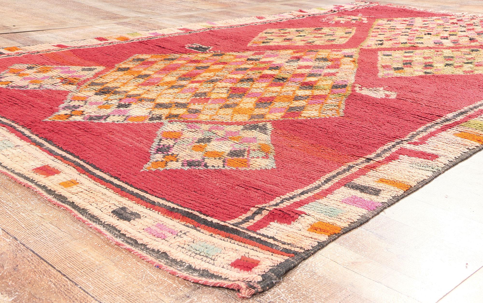 Marokkanischer Boujad-Teppich, rot (Wolle) im Angebot