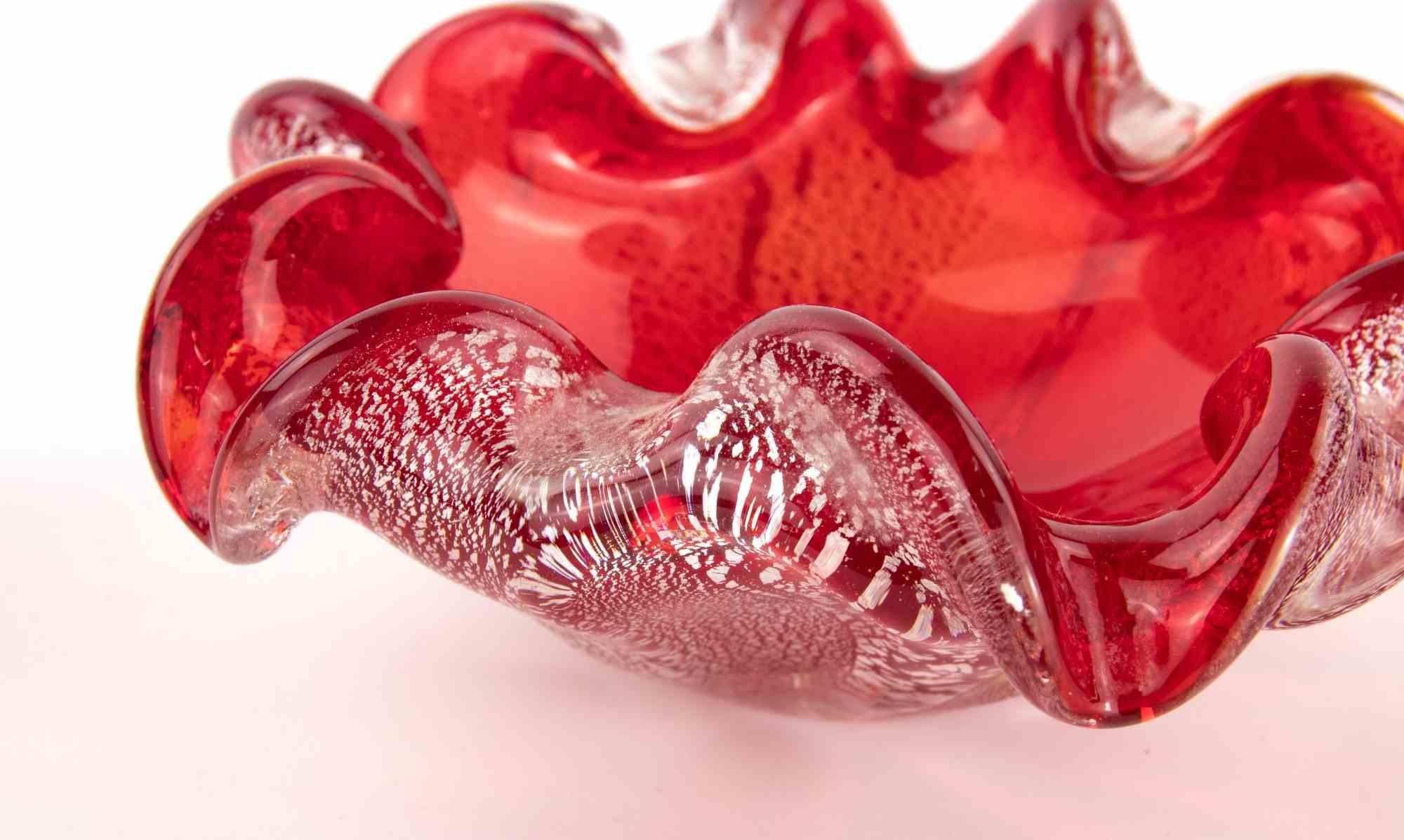 Italiano Posacenere d'epoca in vetro di Murano a bolle rosse attribuito a Barovier&Toso, anni '70 in vendita