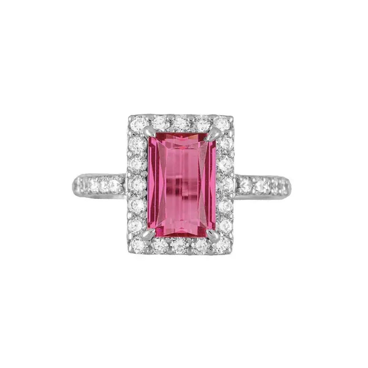 Mixed Cut Vintage Red Carpet 2.13 Carat NO HEAT Pink Spinel GIA and Diamond Platinum Ring For Sale