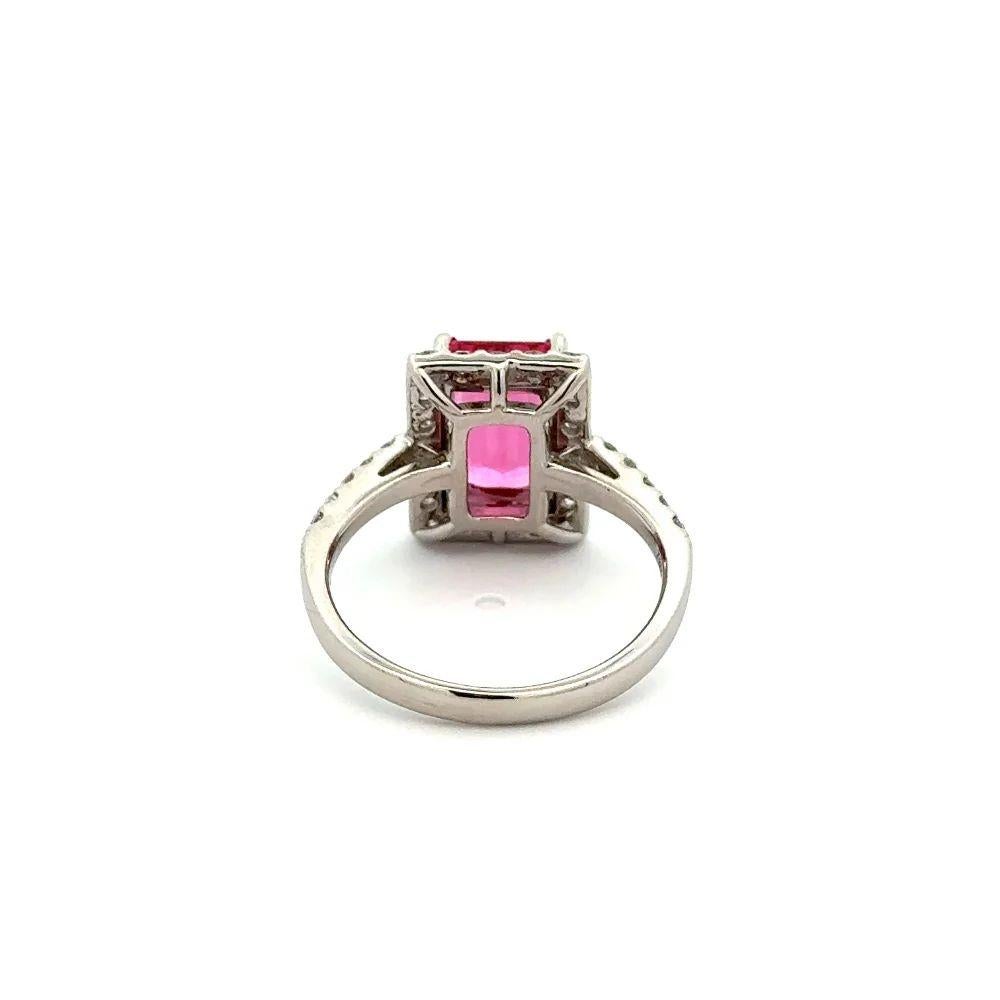 Vintage Red Carpet 2.13 Carat NO HEAT Pink Spinel GIA and Diamond Platinum Ring In Excellent Condition For Sale In Montreal, QC