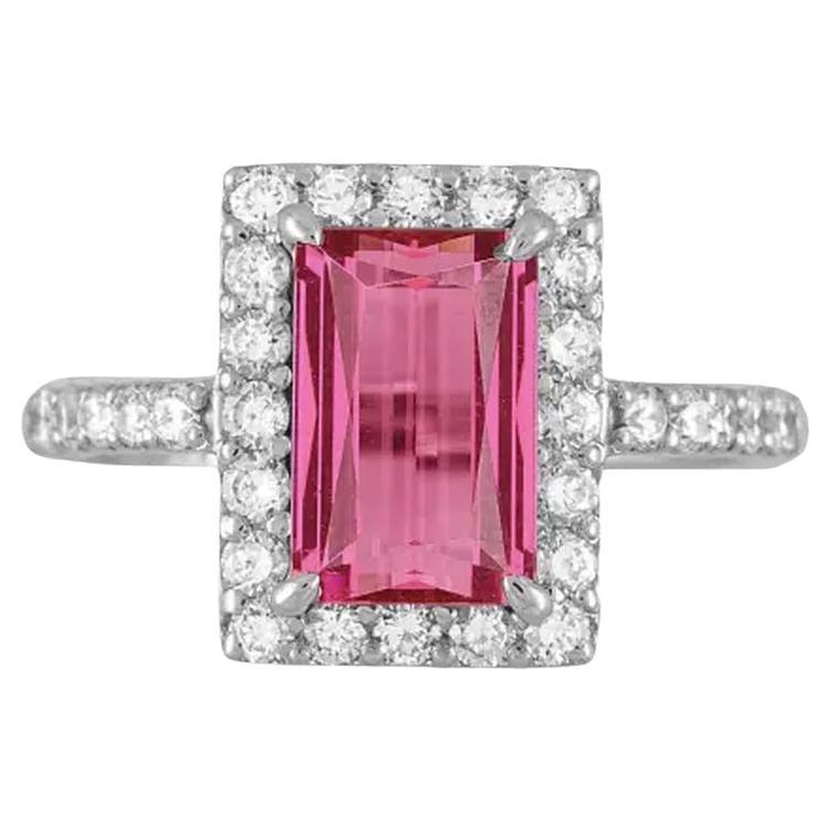Vintage Red Carpet 2.13 Carat NO HEAT Pink Spinel GIA and Diamond Platinum Ring For Sale