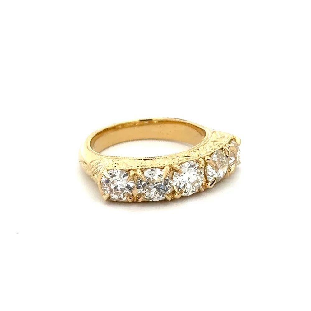 En vente :  Vintage Red Carpet 5 Stone Diamond Gold Engraved Band Statement Ring (Bague de déclaration) 2