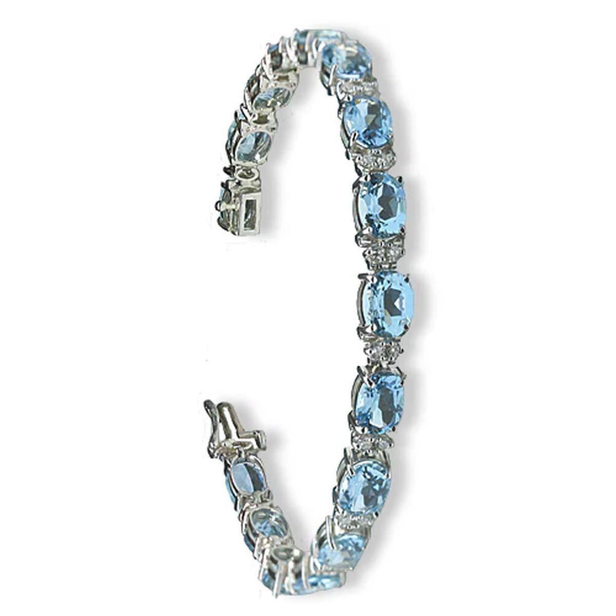 Vintage Red Carpet Aquamarine Gemstone and Diamond Gold Bracelet In Excellent Condition For Sale In Montreal, QC