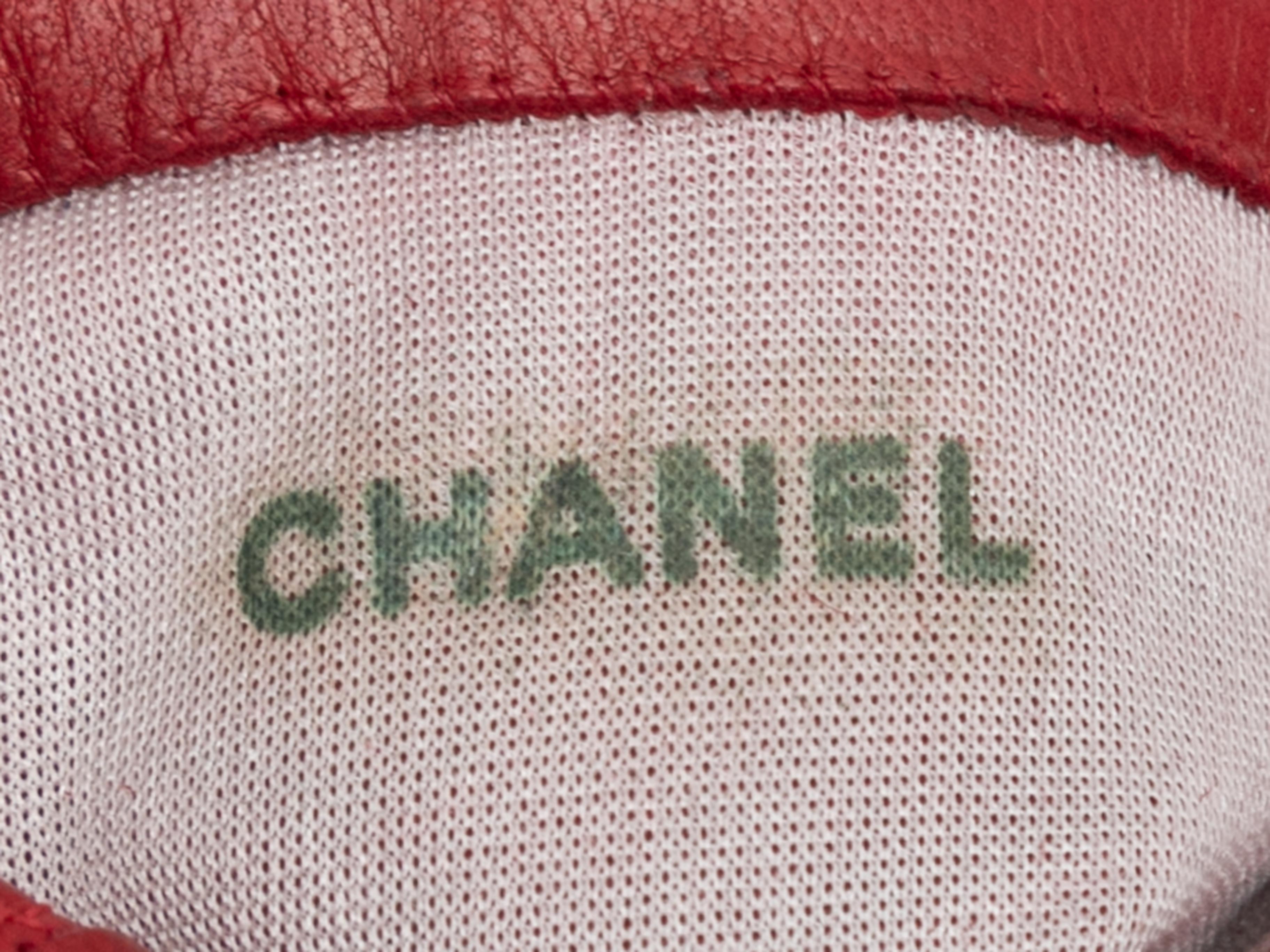Rote Chanel Vintage-Lederhandschuhe Größe 6,5 im Angebot 1
