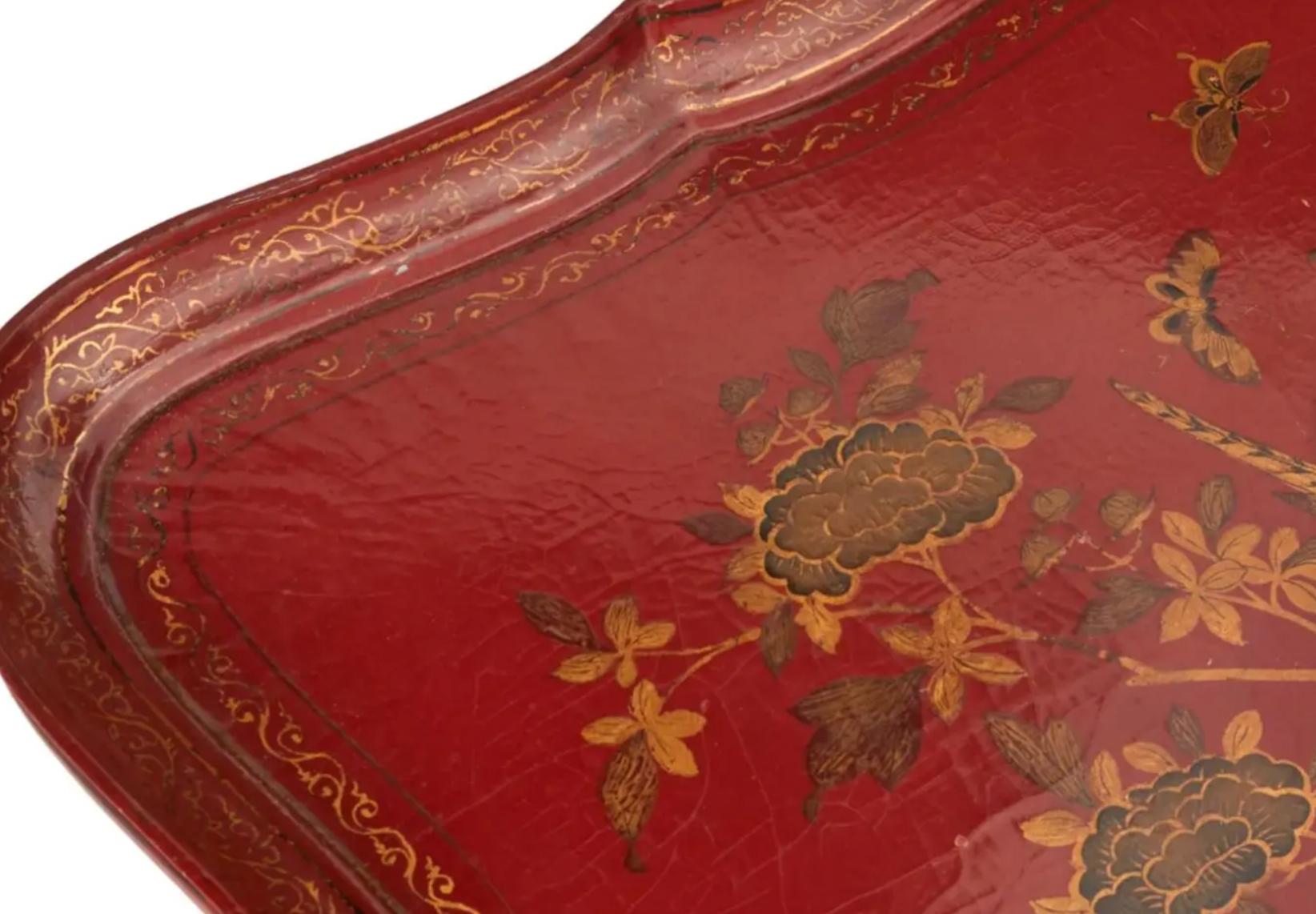 Français Table basse vintage rouge avec plateau et faux bambou chinoiserie en vente