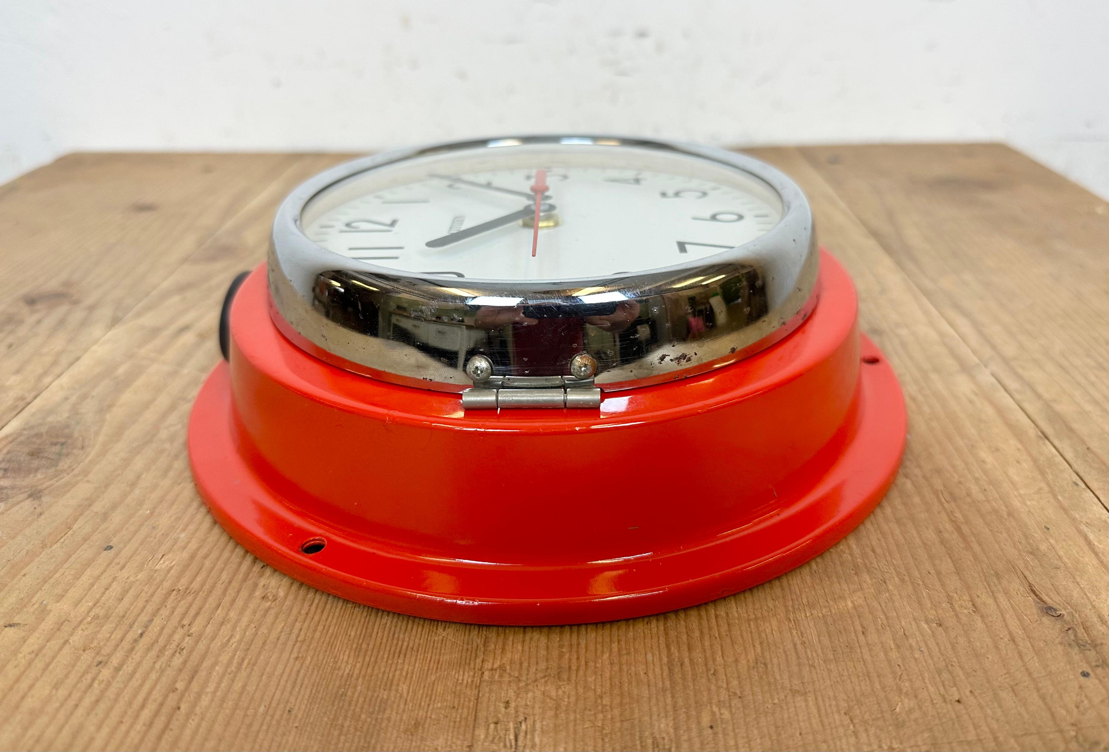 Vintage Red Citizen Maritime Wall Clock, 1970s For Sale 6