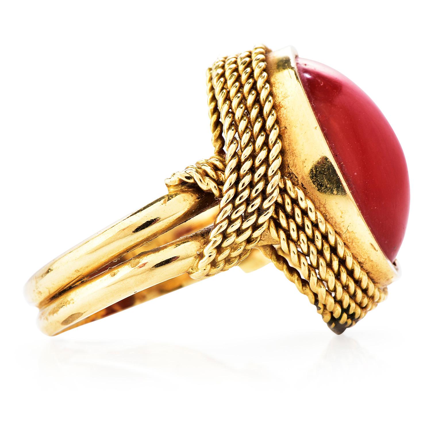 Retro Vintage Red Coral 18K Gold Oval Cocktail Ring