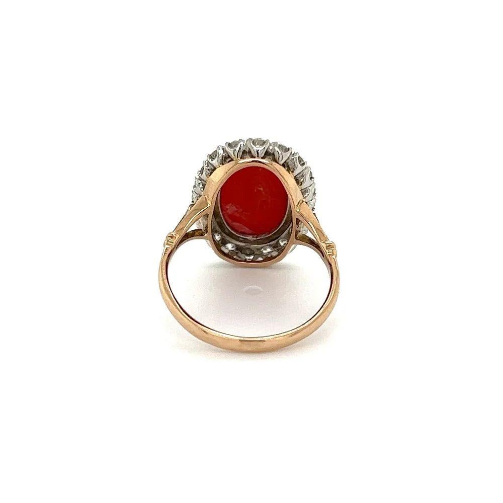 Vintage Red Coral and Diamond Platinum Cocktail Ring In Excellent Condition For Sale In Montreal, QC