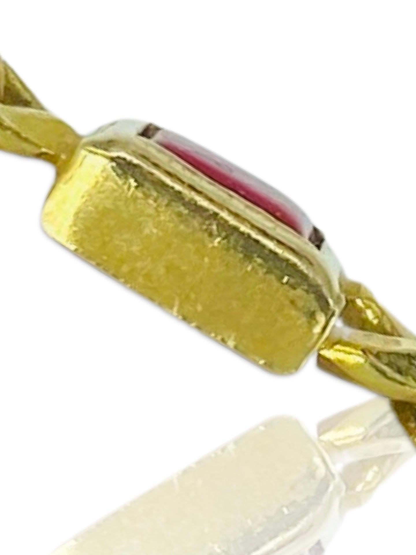 Bracciale d'epoca in oro 14k con blocchi di corallo rosso con castone e maglie cubane da 6,5 pollici in vendita 2