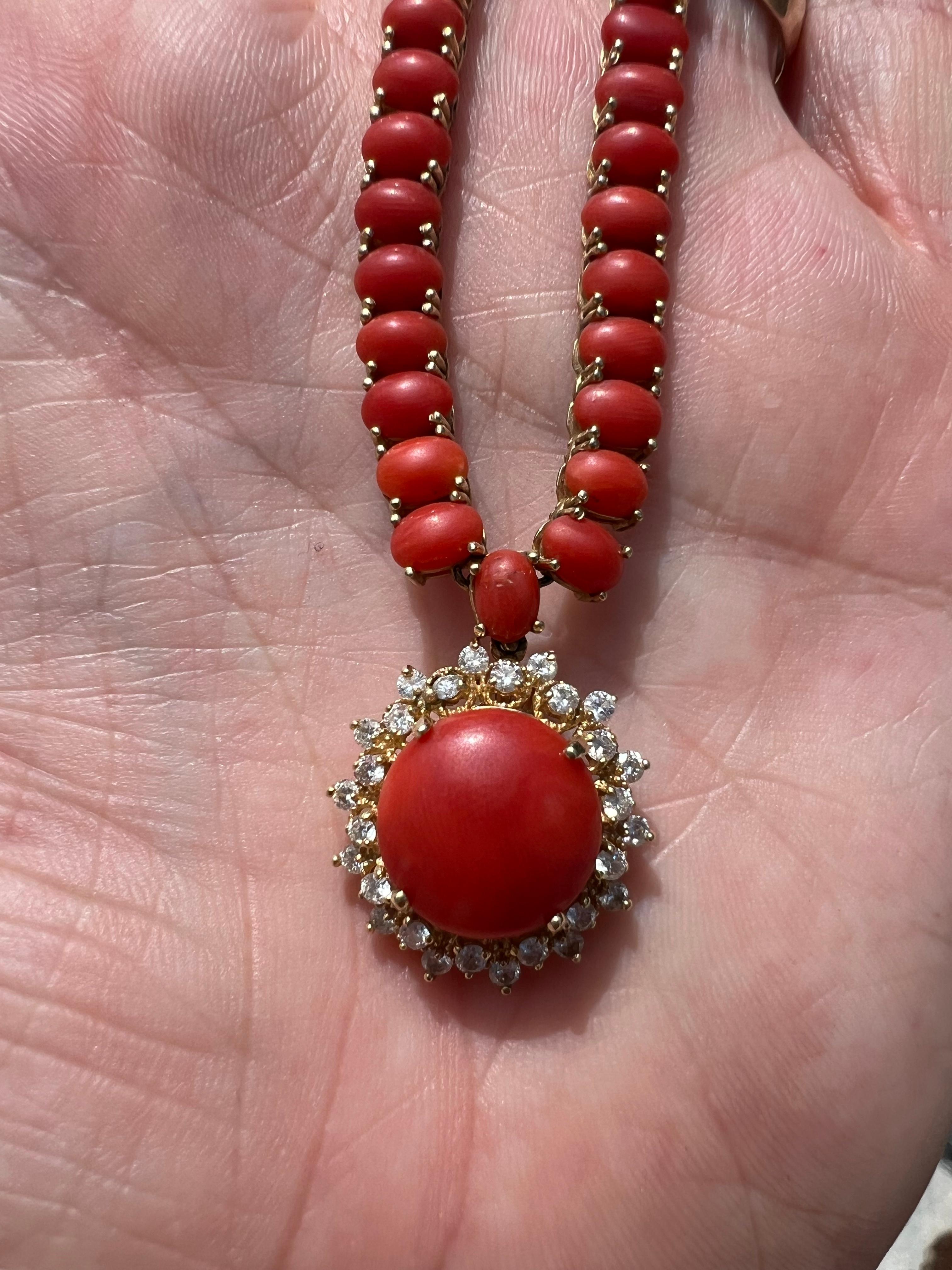 Colgante Collar Vintage Coral Rojo y Diamantes Oro Amarillo 14k Retro en venta